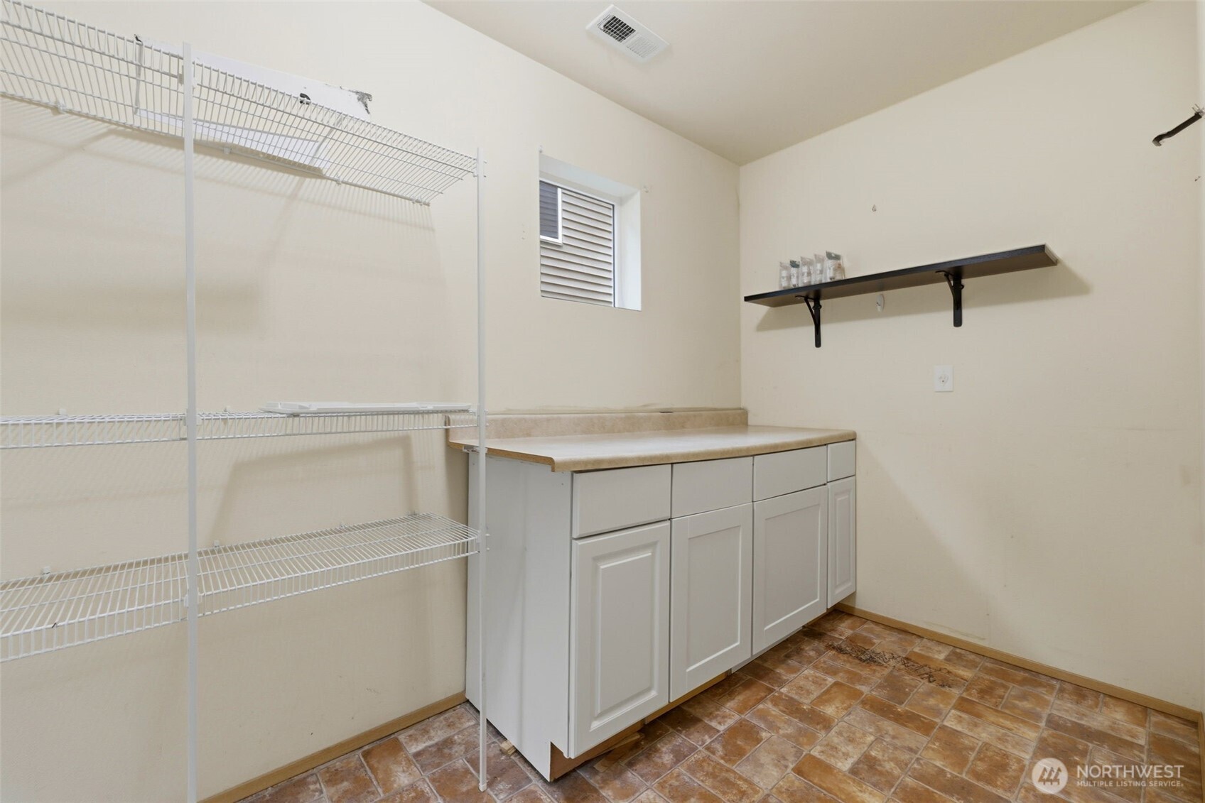21284 Brevik Place Property Photo 9