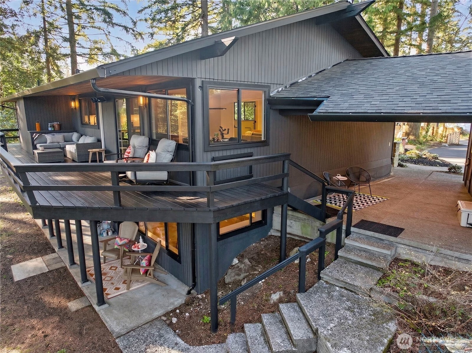 22016 Vine Road Property Photo 1