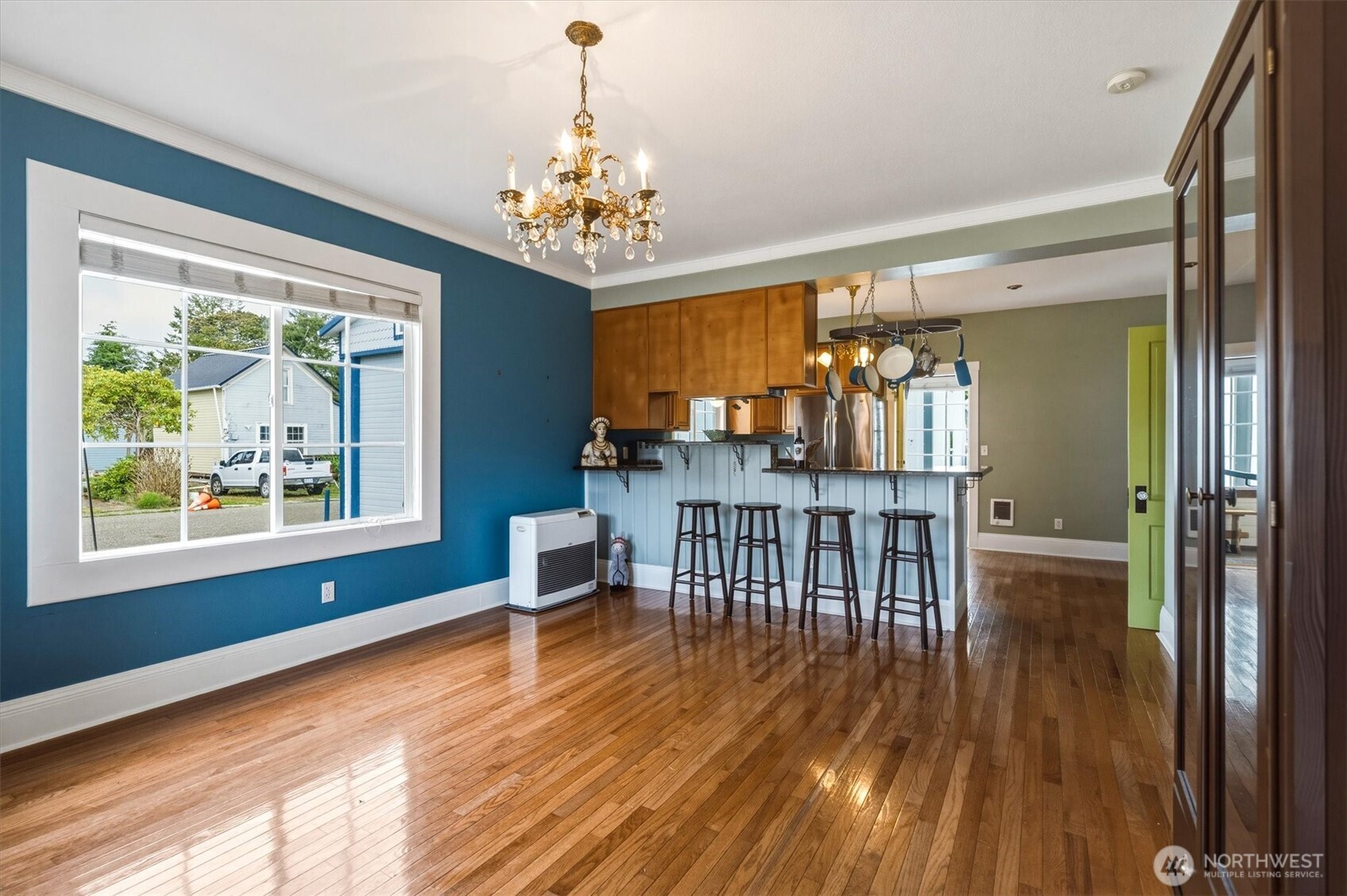 304 Spruce Street Property Photo 4