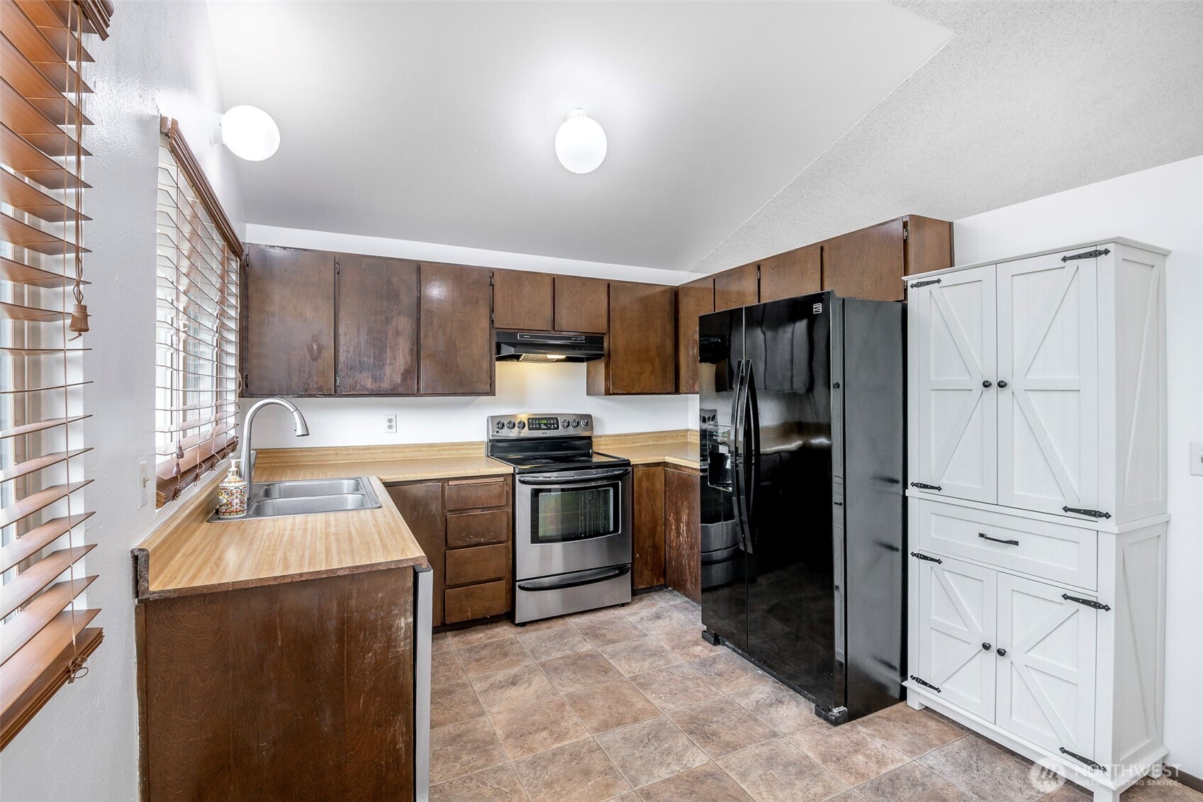 30031 45th Place Property Photo 6