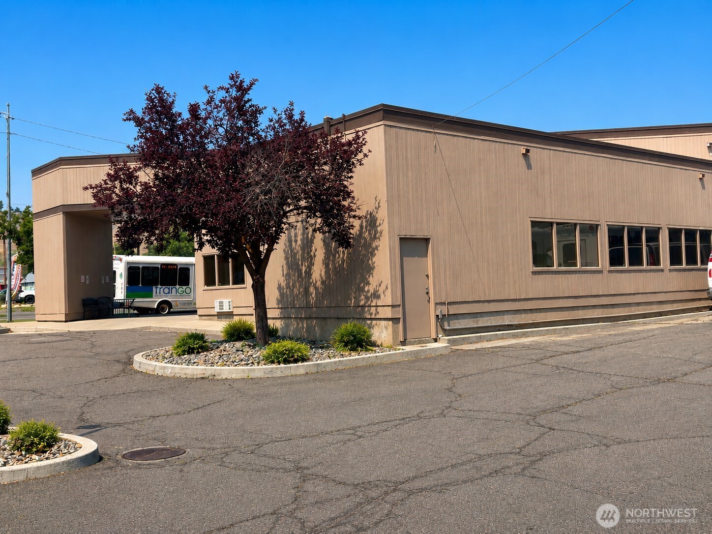 303 2nd Avenue Property Photo 2