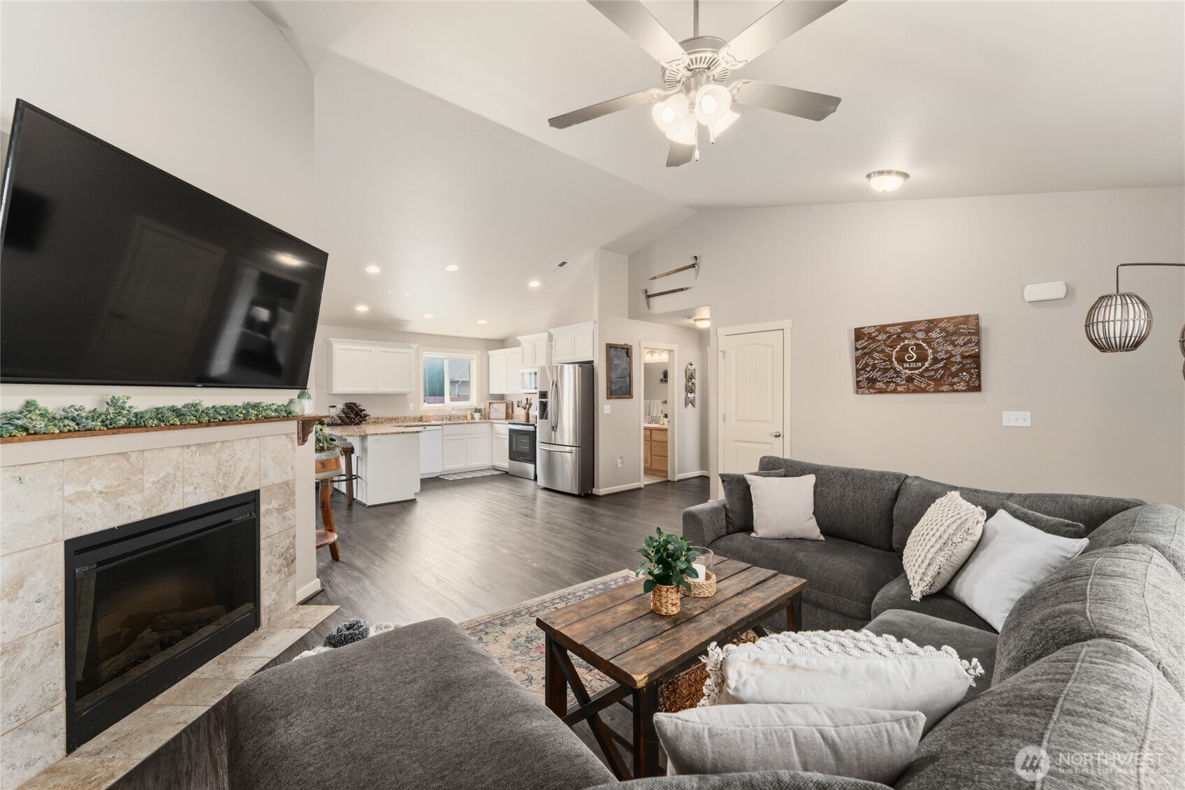 434 N Wilson Street Property Photo 10