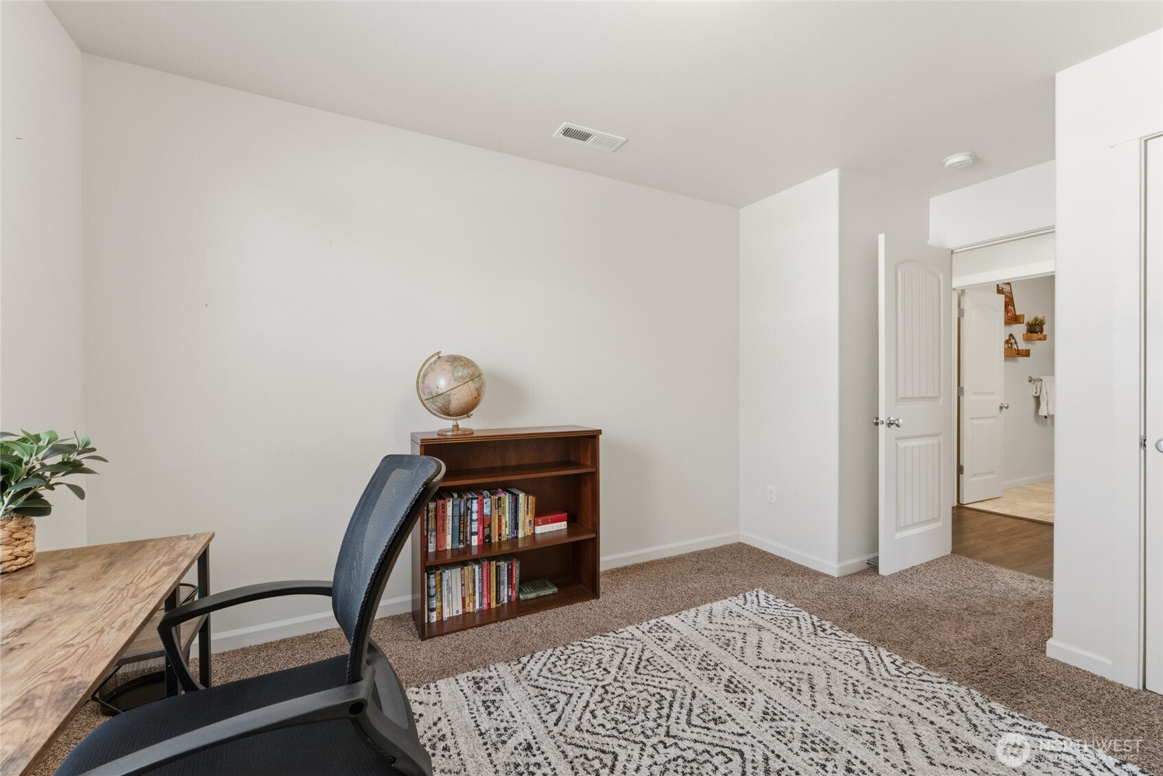 434 N Wilson Street Property Photo 22