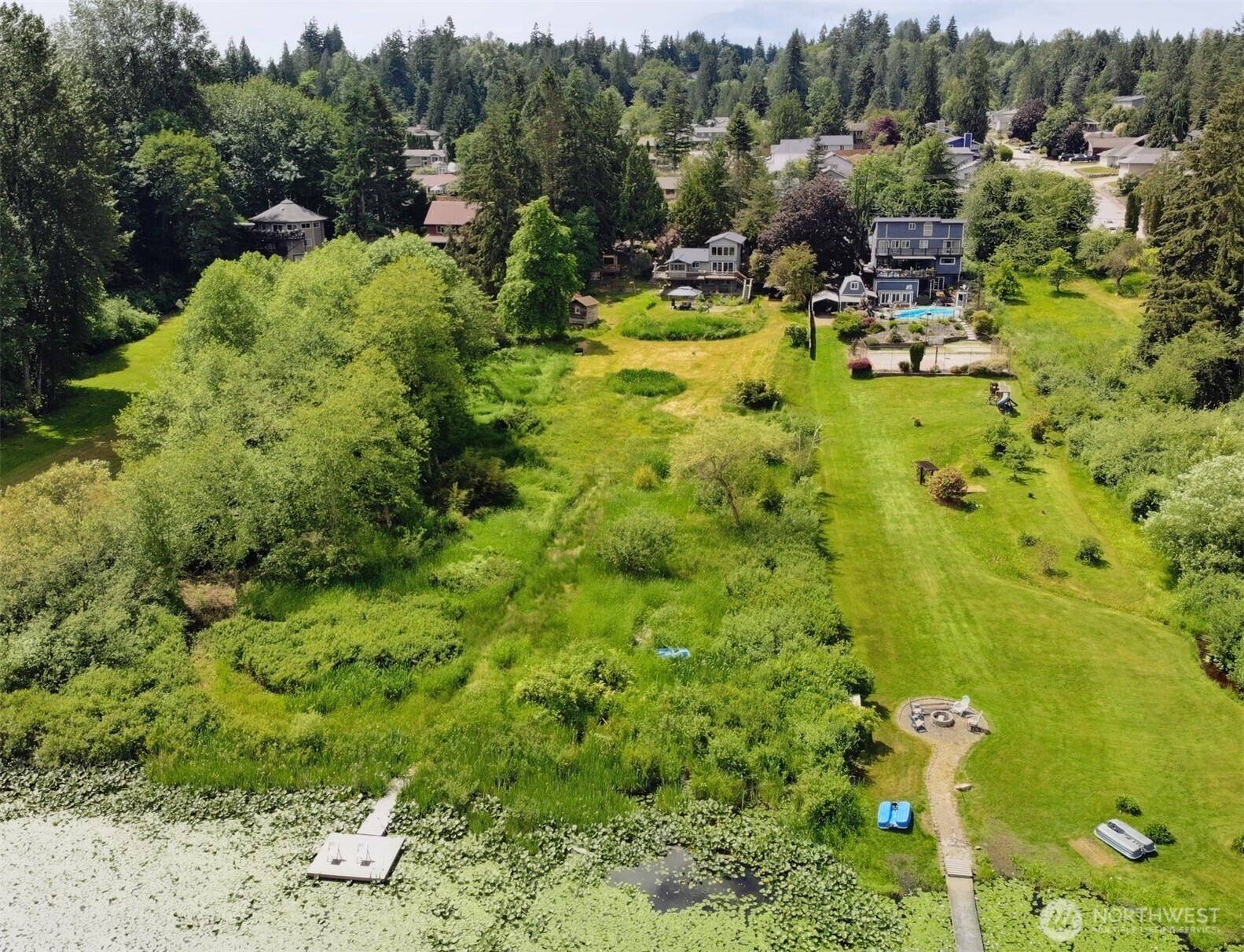 1109 S Davies Road Property Photo 2