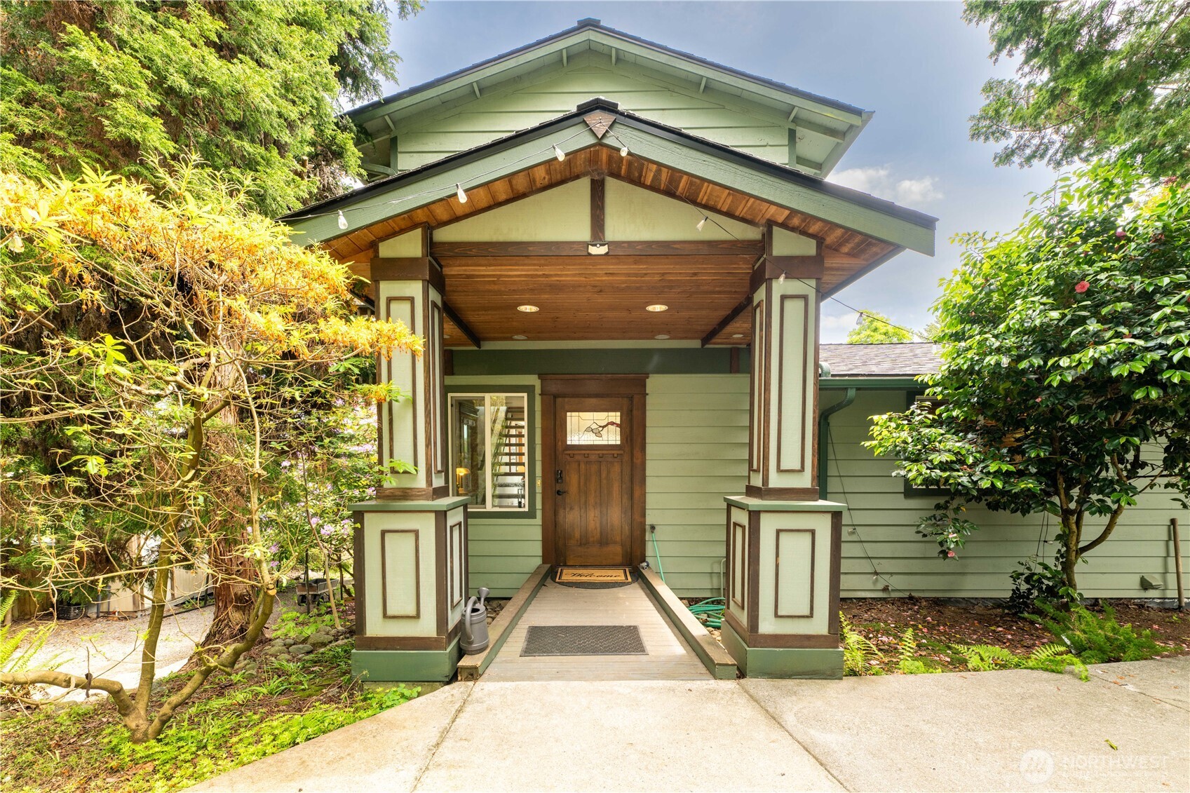 1109 S Davies Road Property Photo 6