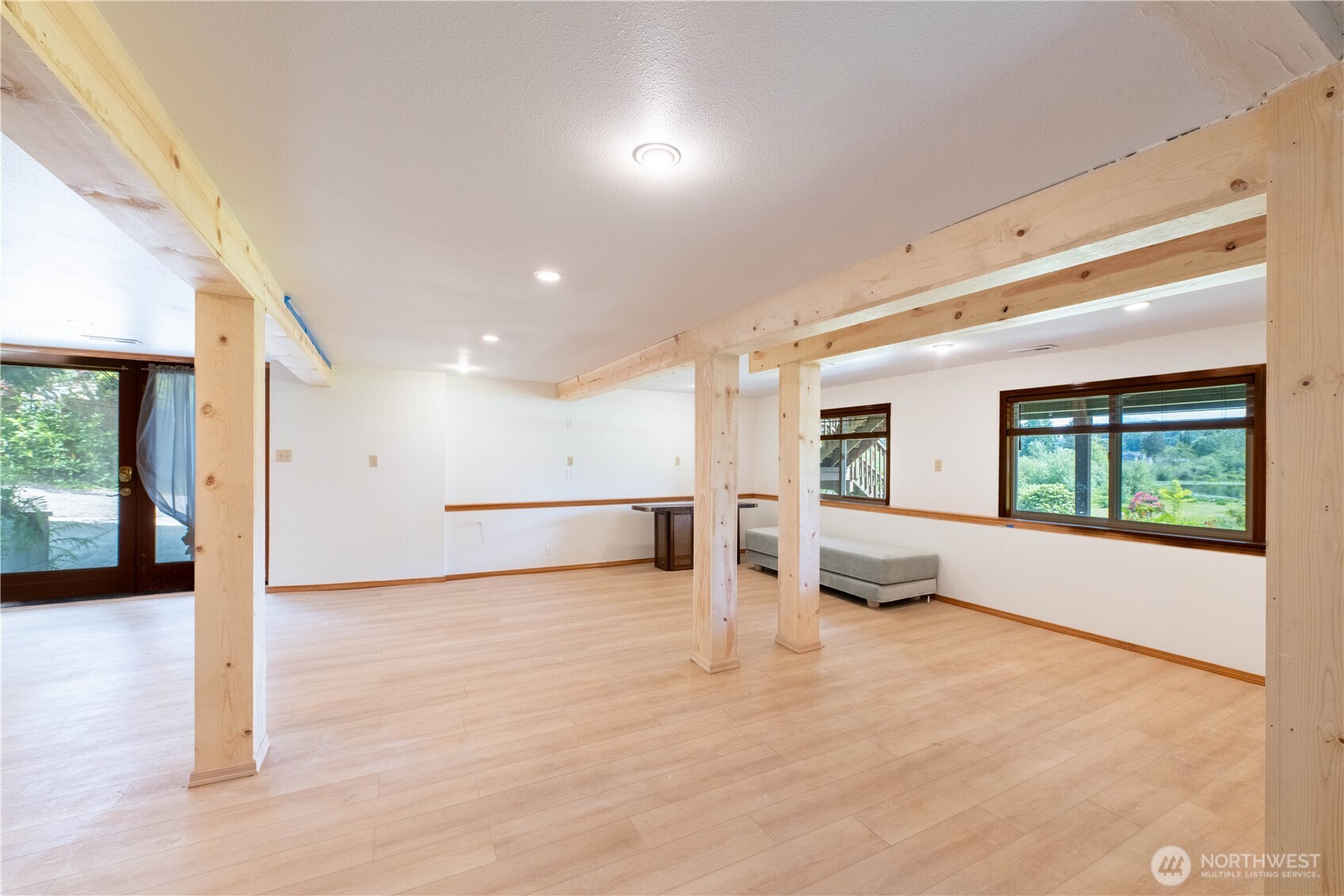 1109 S Davies Road Property Photo 29