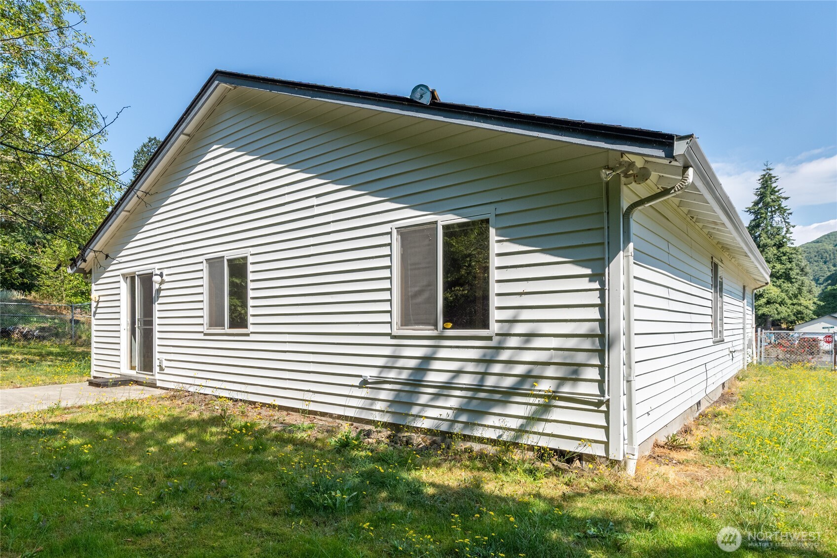 130 Ashland Court Property Photo 37