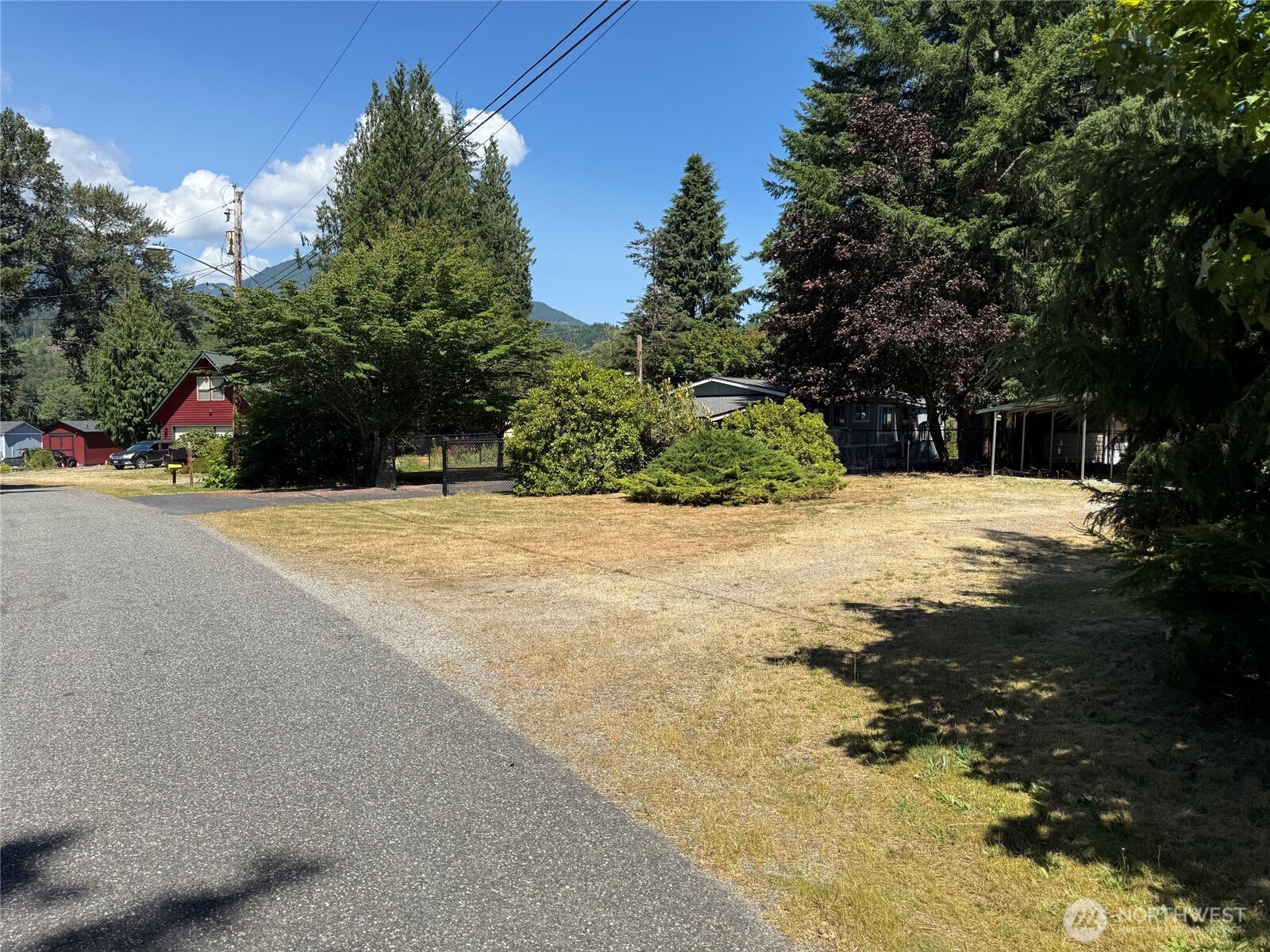 42155 Cedar Street Property Photo 5