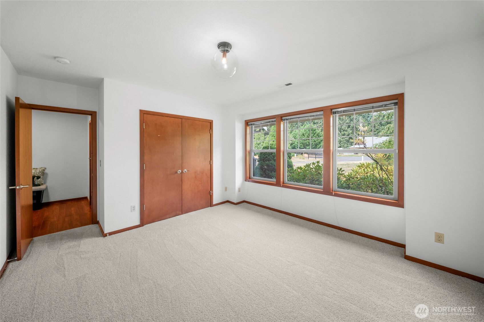 5542 Meadowood Lane Property Photo 27