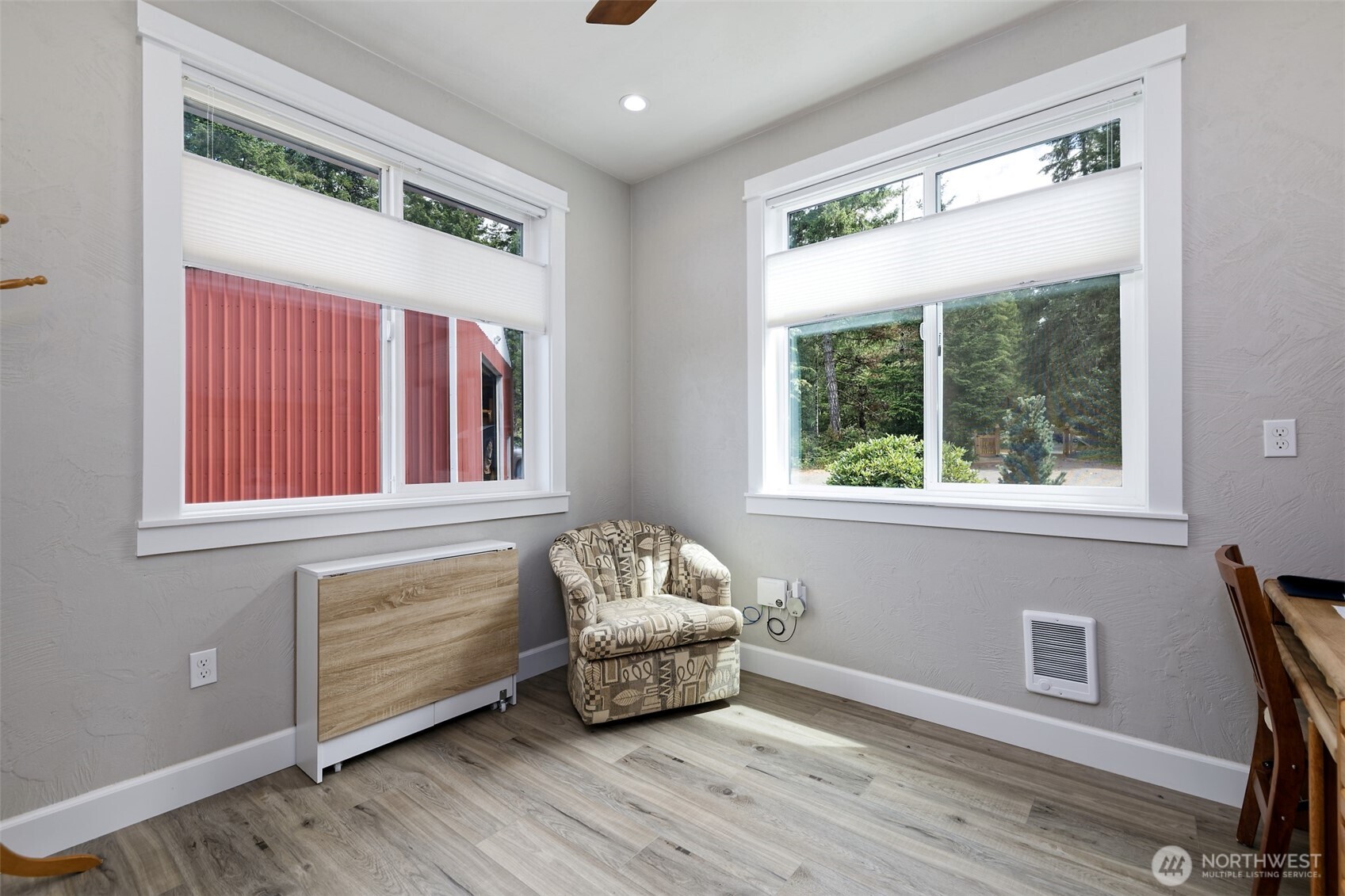 551 E Hyland Drive Property Photo 19