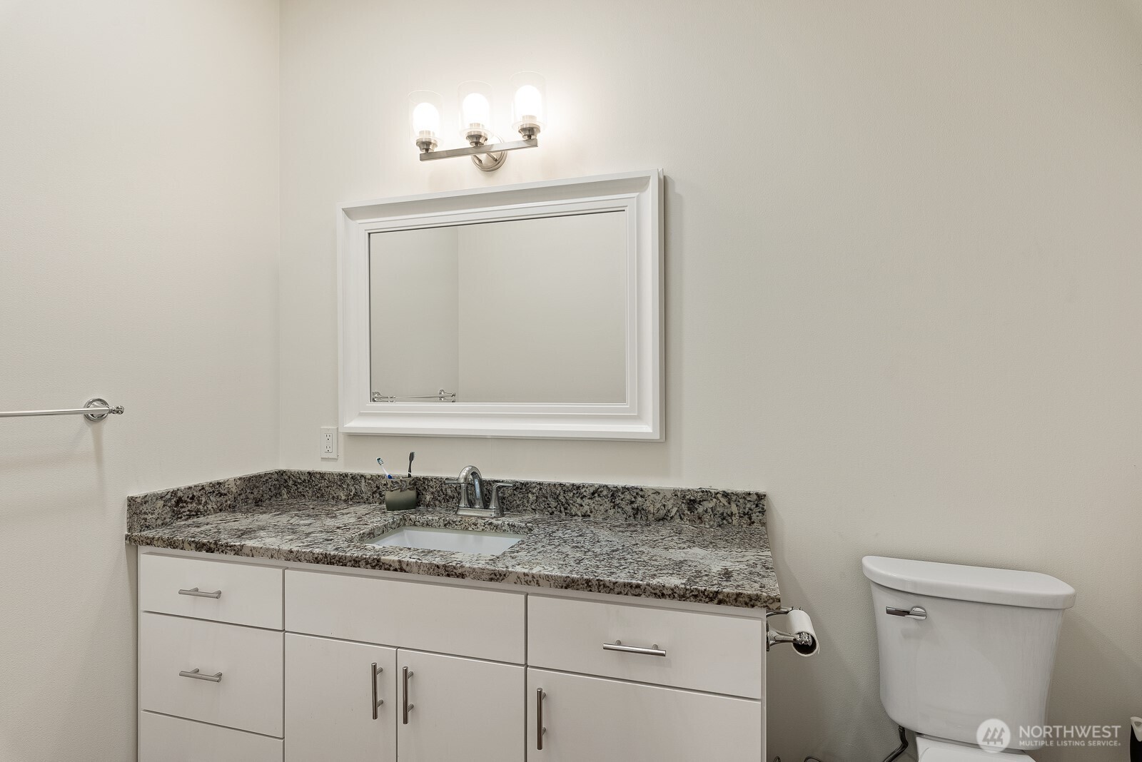 2820 256th Street Property Photo 11