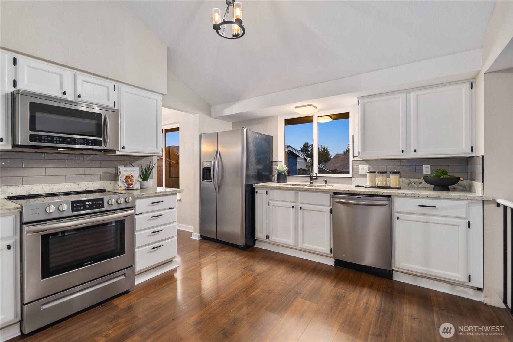 3717 Commencement Bay Drive Property Photo 10