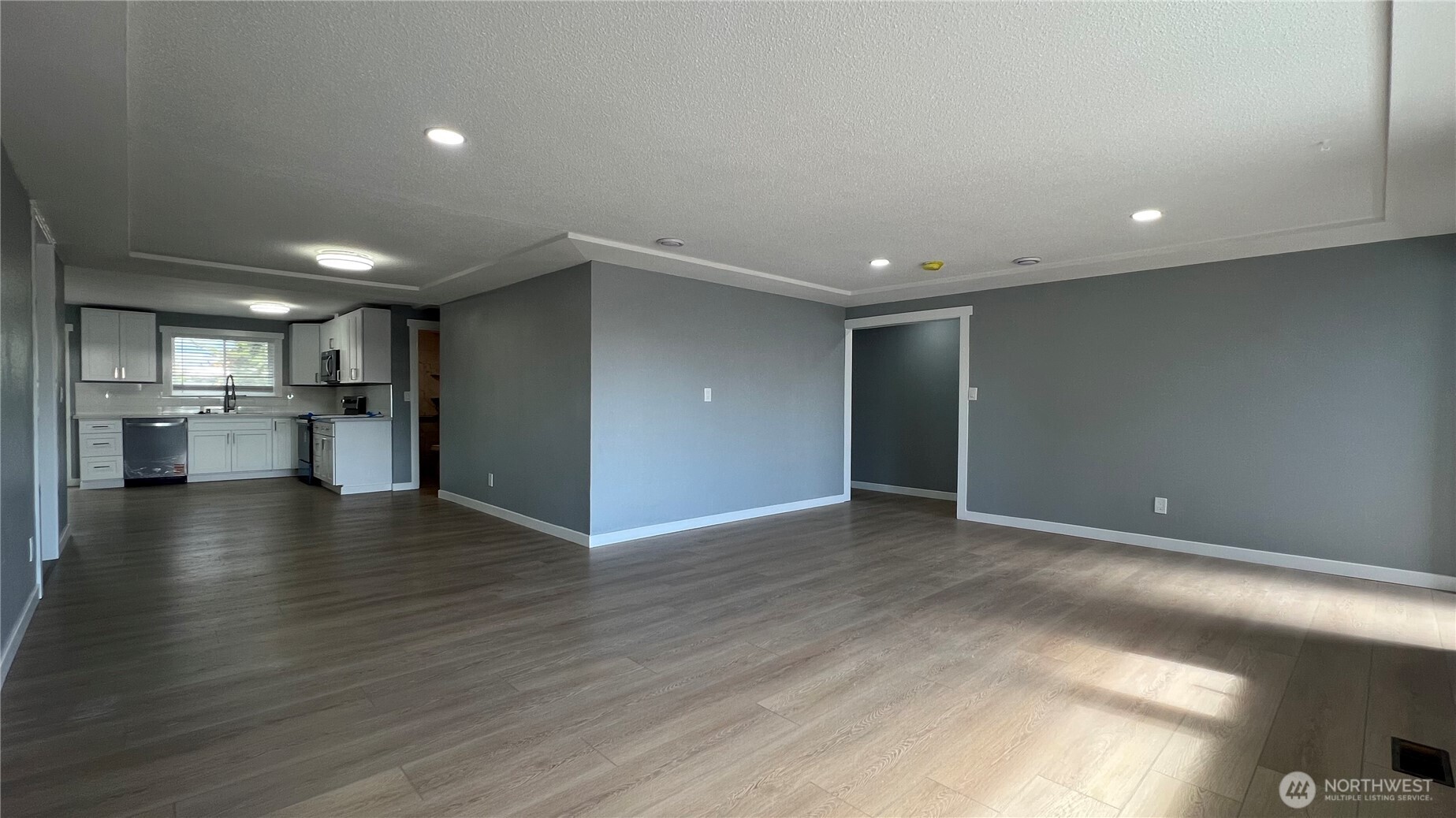 7643 S Ainsworth Avenue Property Photo 5
