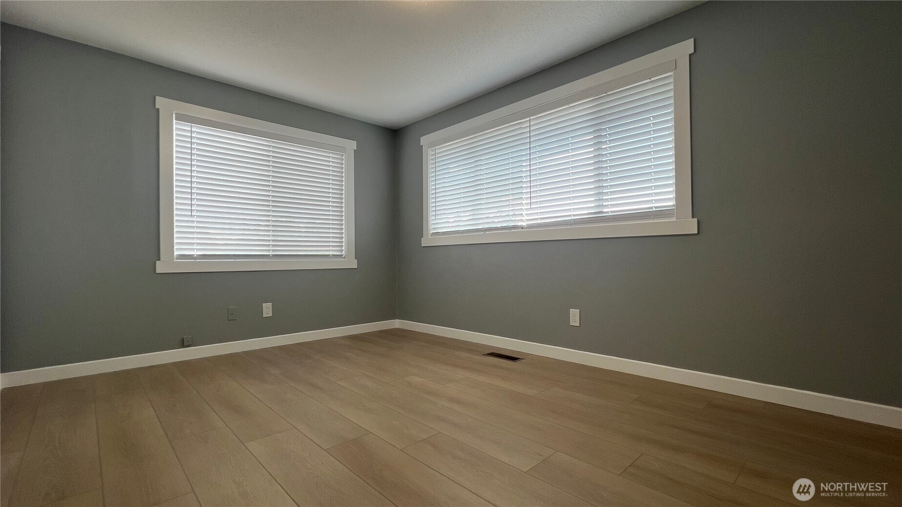 7643 S Ainsworth Avenue Property Photo 8