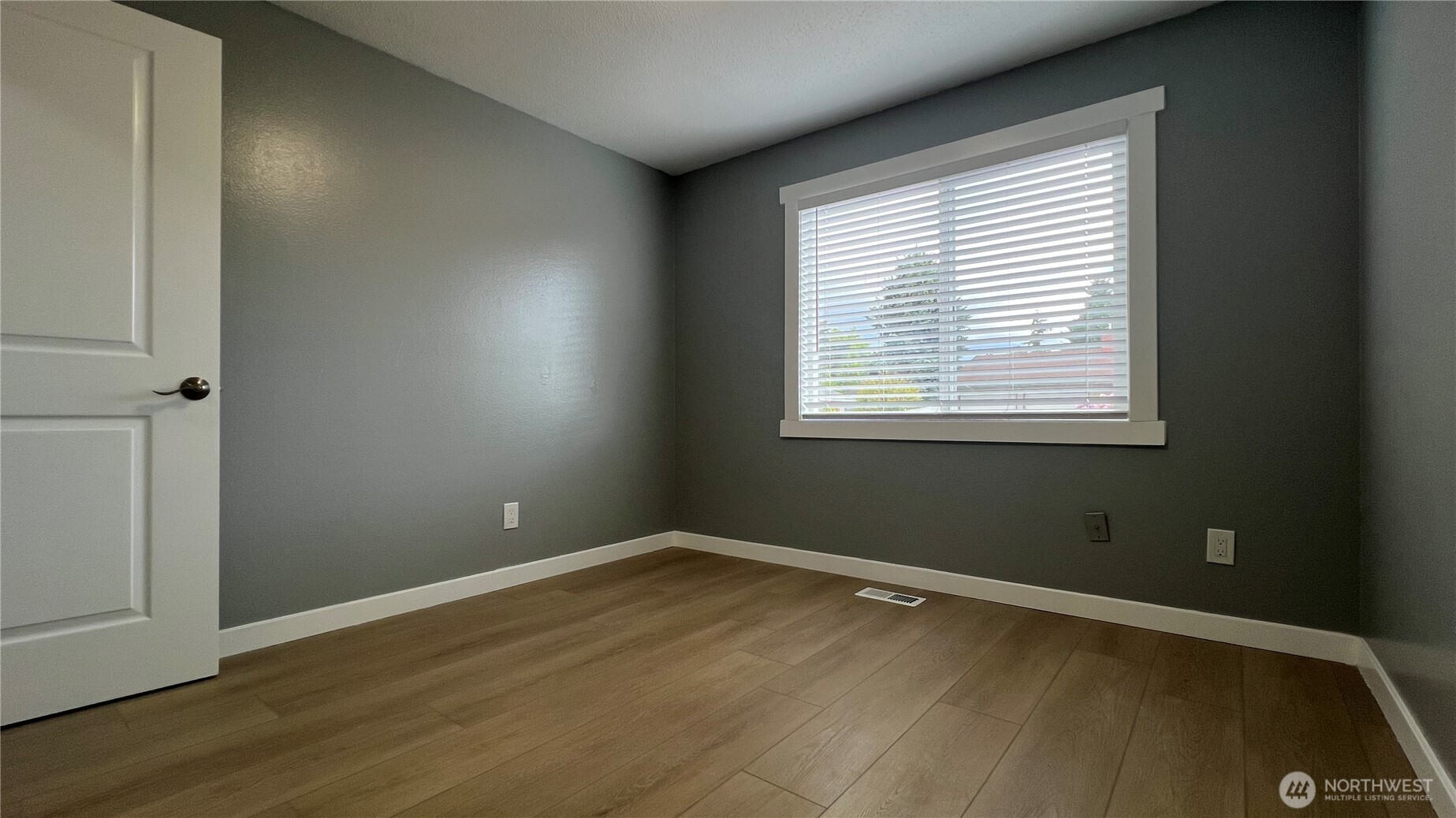 7643 S Ainsworth Avenue Property Photo 11