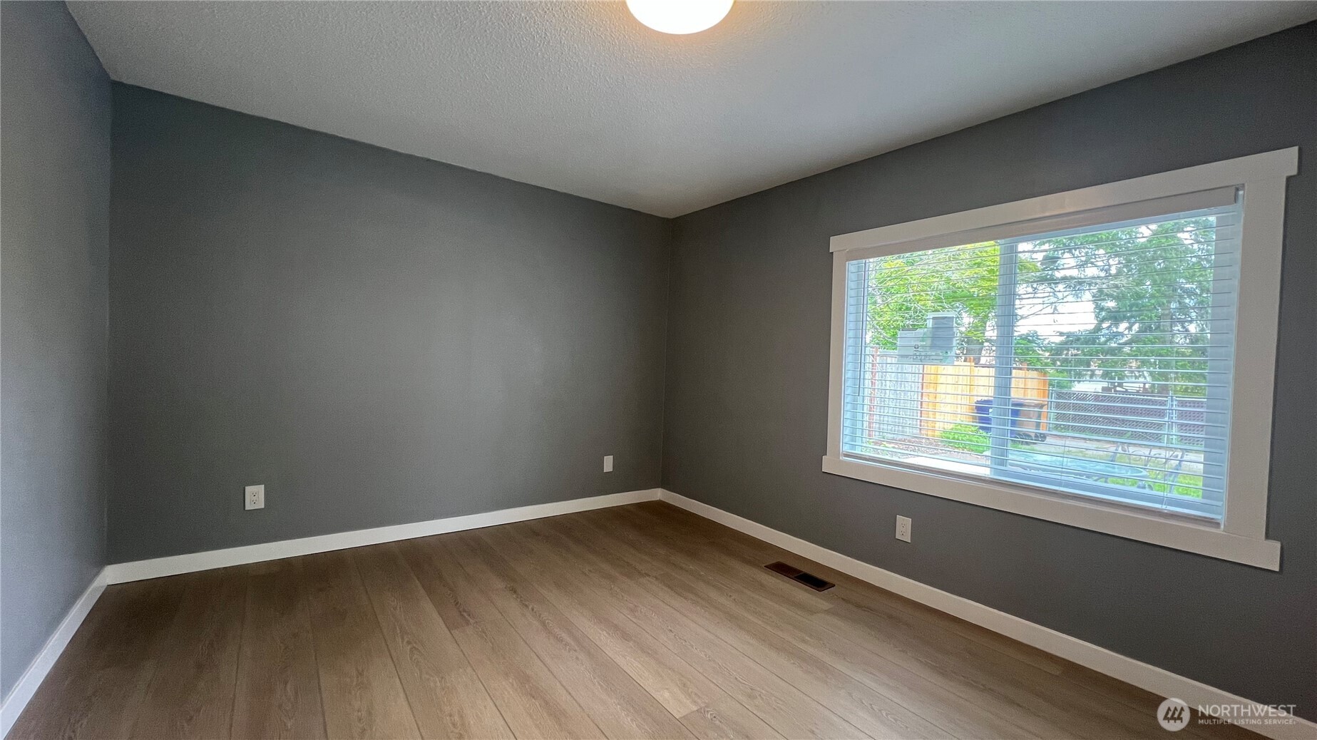 7643 S Ainsworth Avenue Property Photo 14