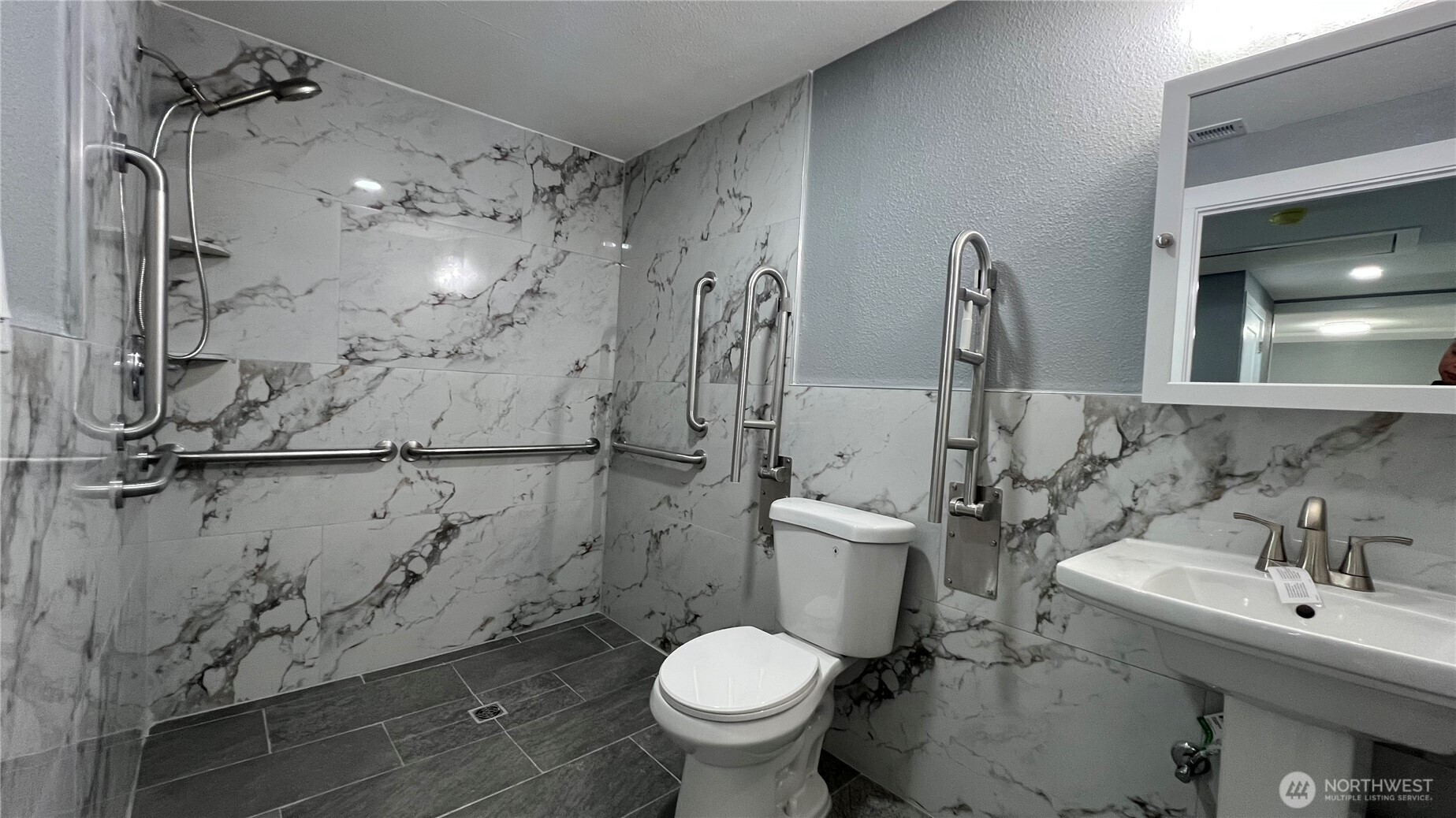 7643 S Ainsworth Avenue Property Photo 19