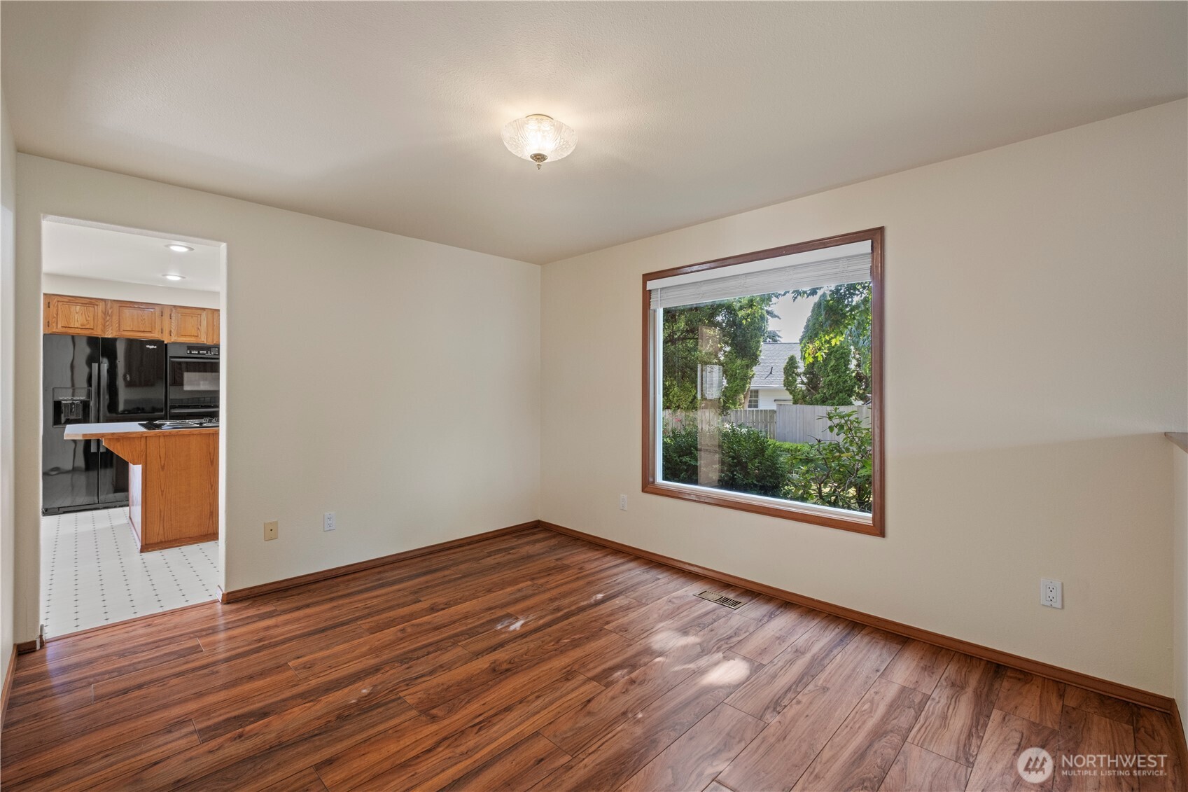 544 Sw Muzzall Street Property Photo 14