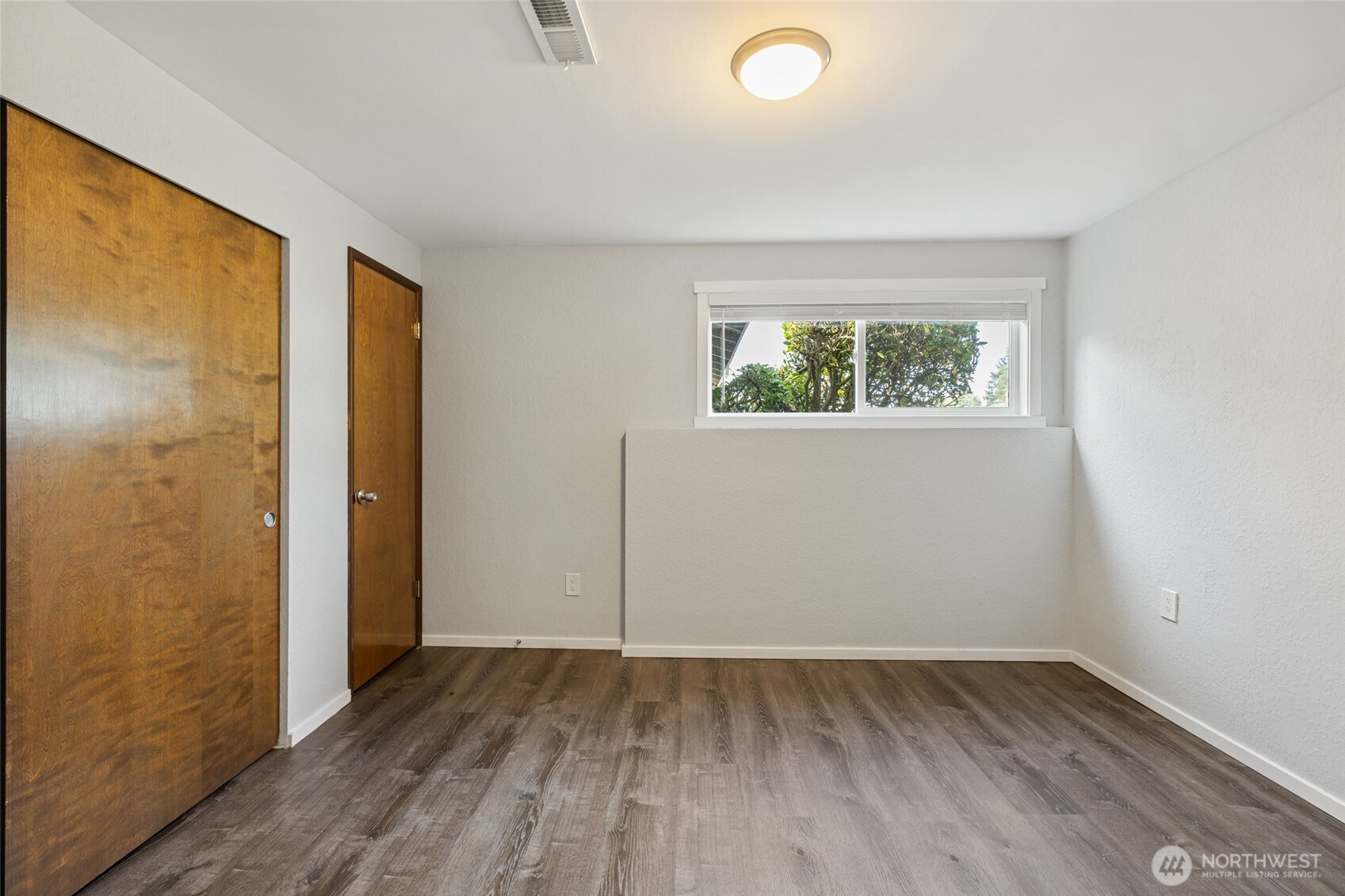 6155 S 125th Street Property Photo 17