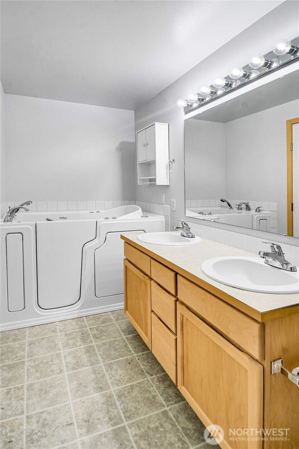 6005 74th Avenue Property Photo 19