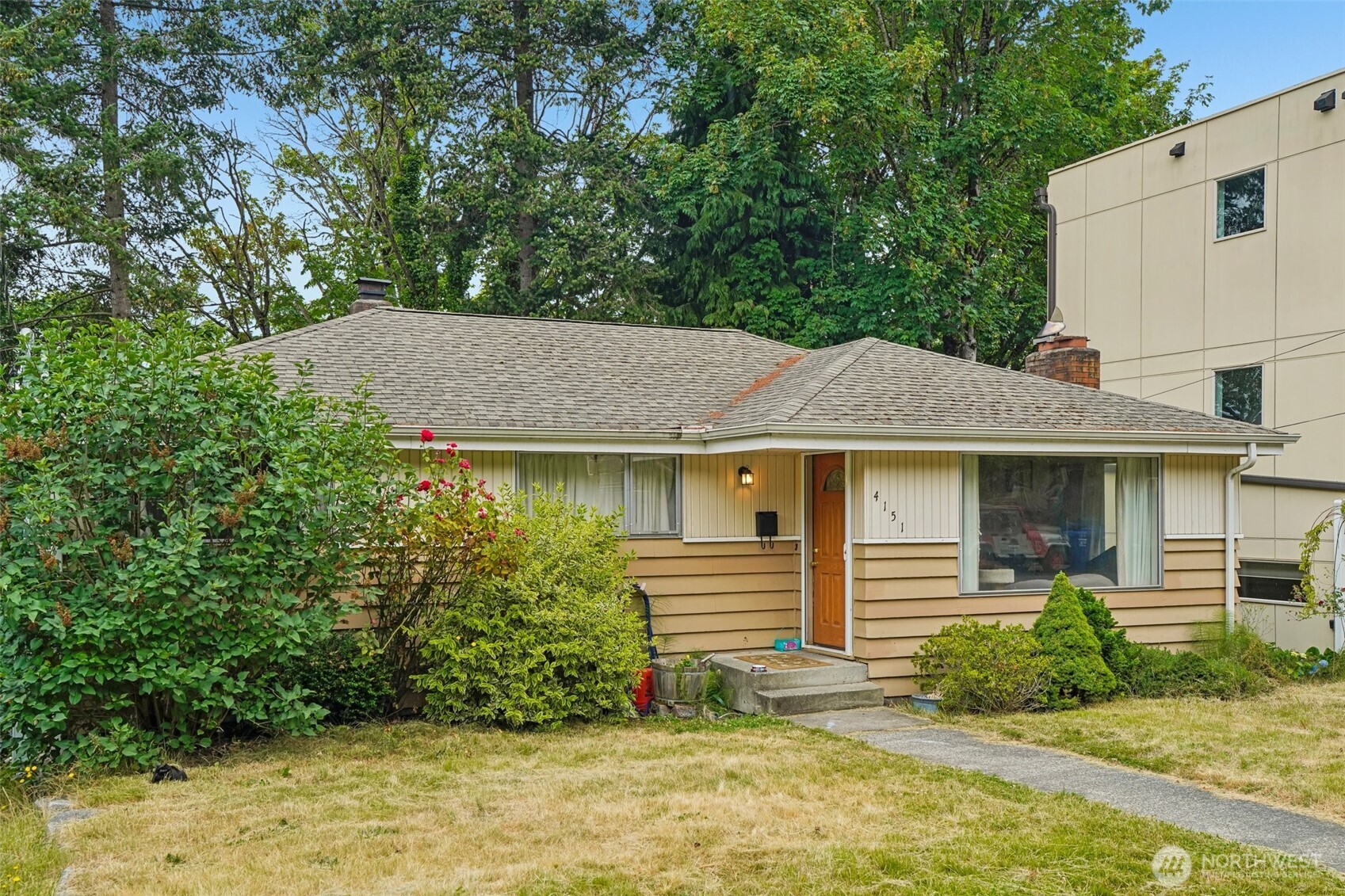 4151 23rd Avenue Property Photo 2