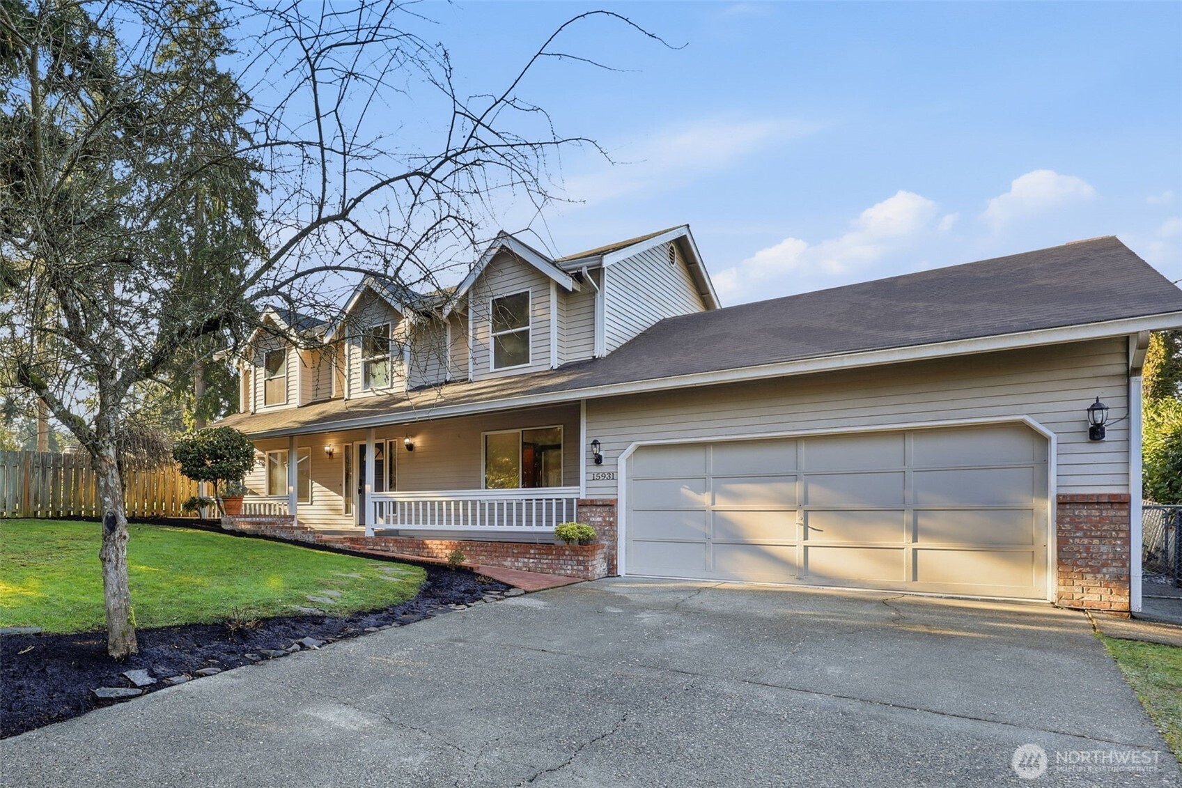 15931 22nd Avenue Property Photo 4