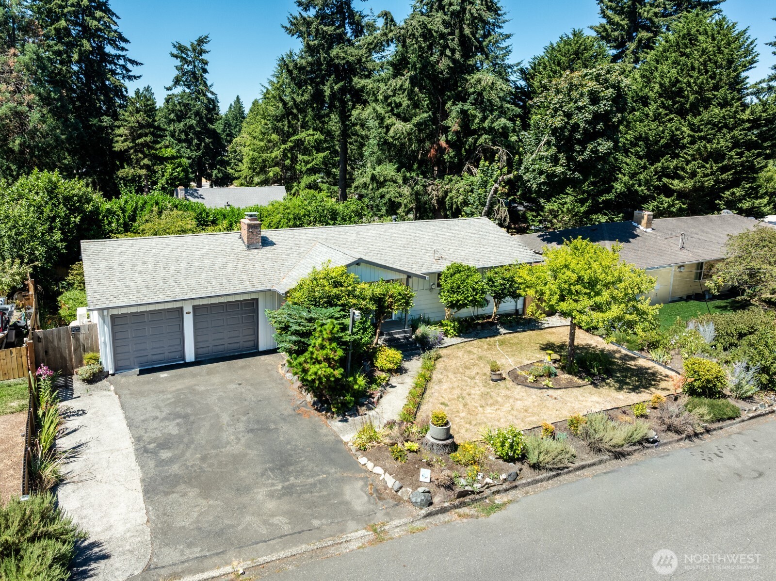 30633 4th Avenue Property Photo 2