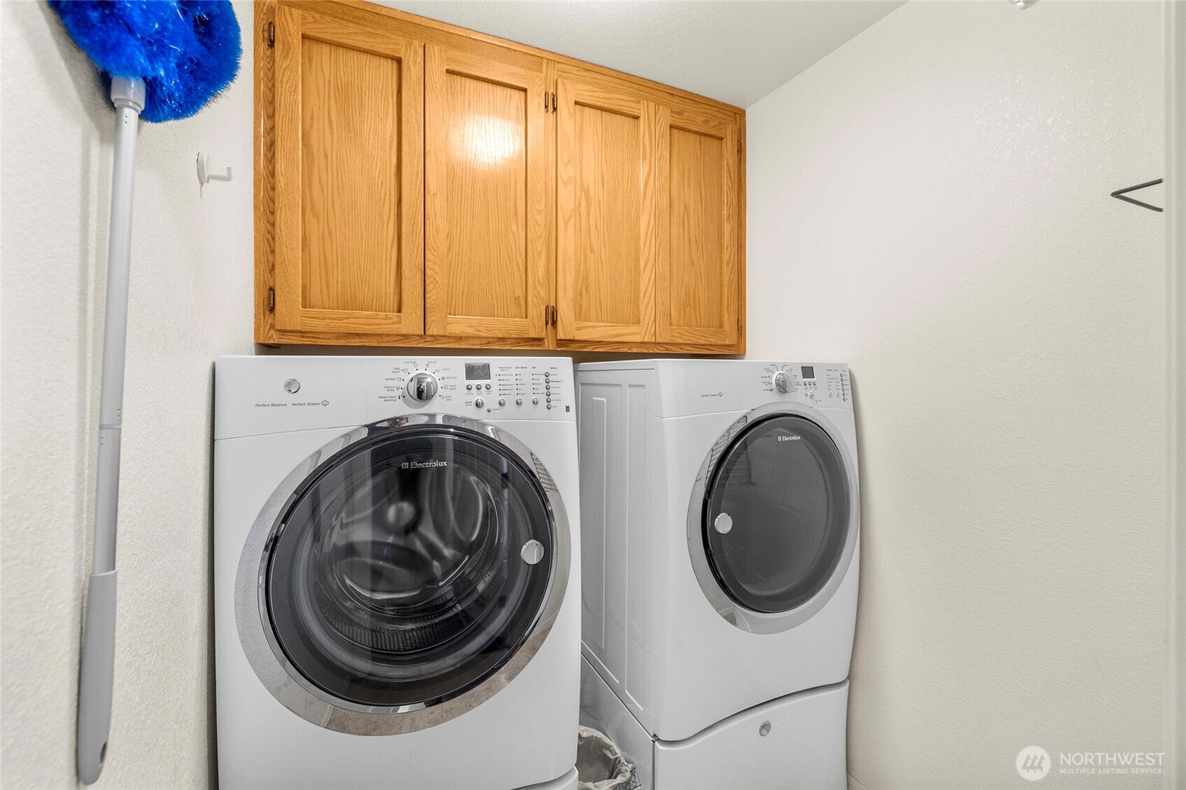 4707 Glasgow Way Property Photo 16