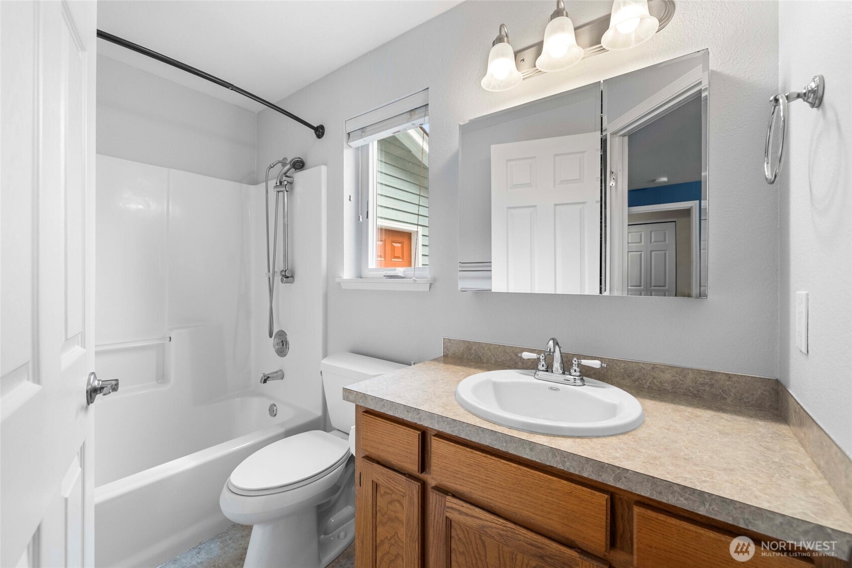 4707 Glasgow Way Property Photo 22