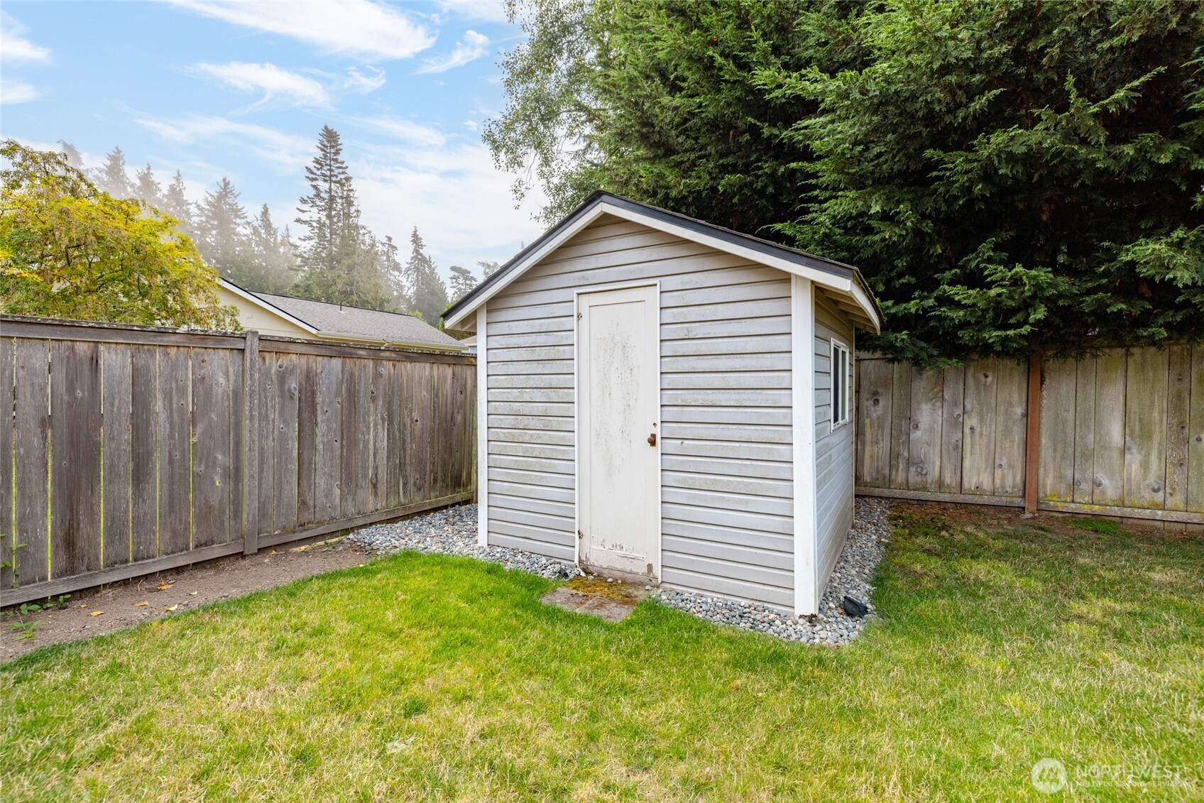 4707 Glasgow Way Property Photo 25