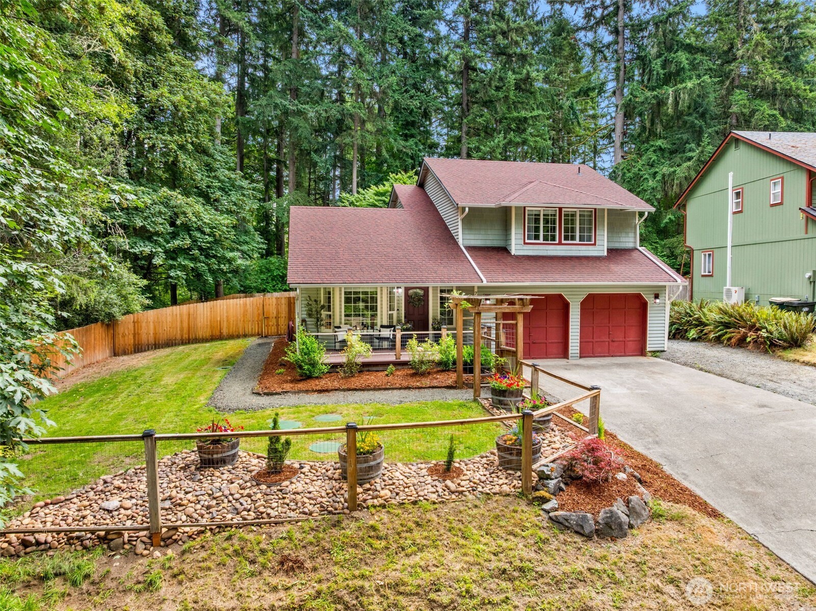 7649 Kittiwake Dr. SE Property Photo 1