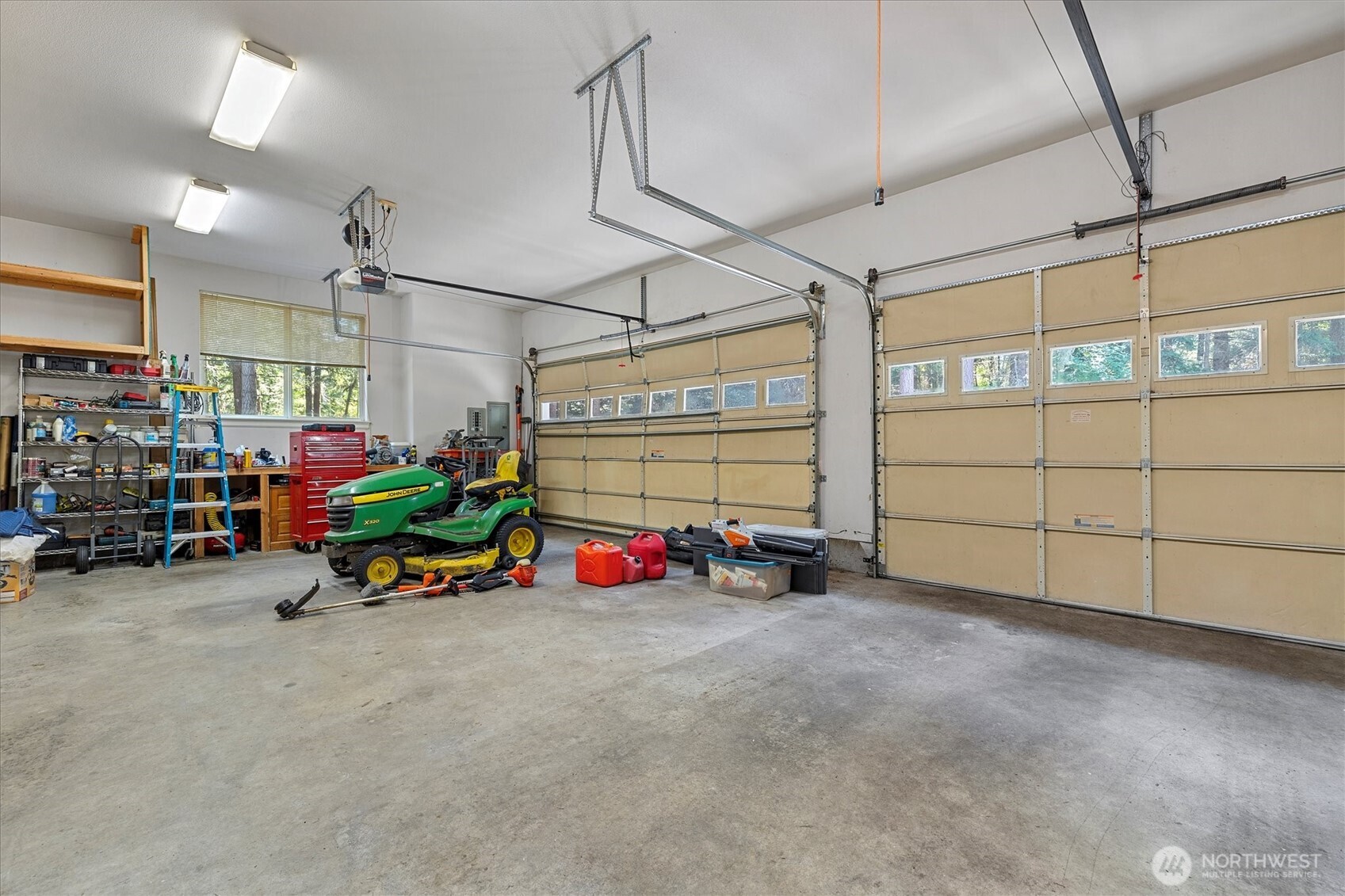 500 Wandering Lane Property Photo 35
