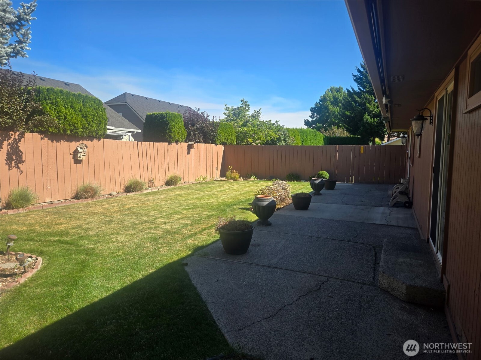 605 Park Place Property Photo 5