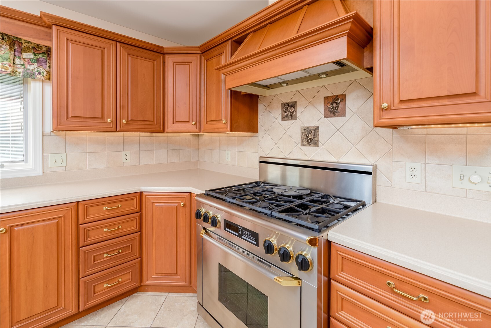 150 Sundial Loop Property Photo 13