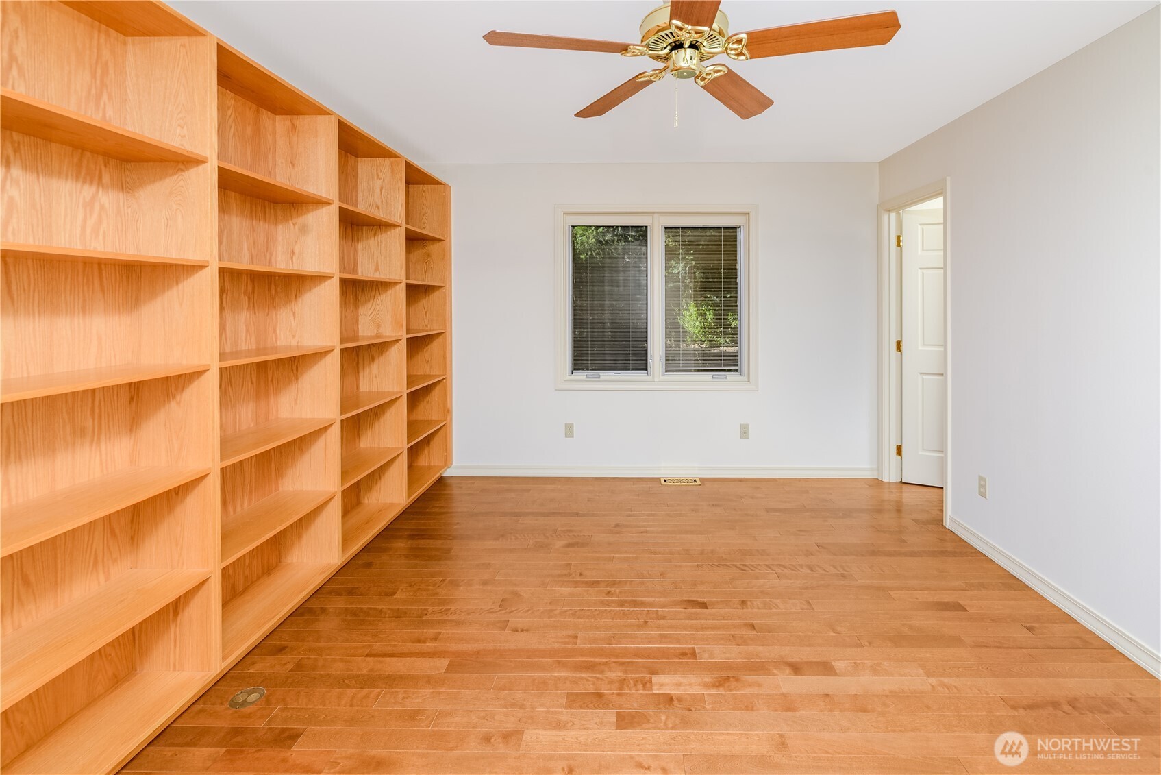 150 Sundial Loop Property Photo 27