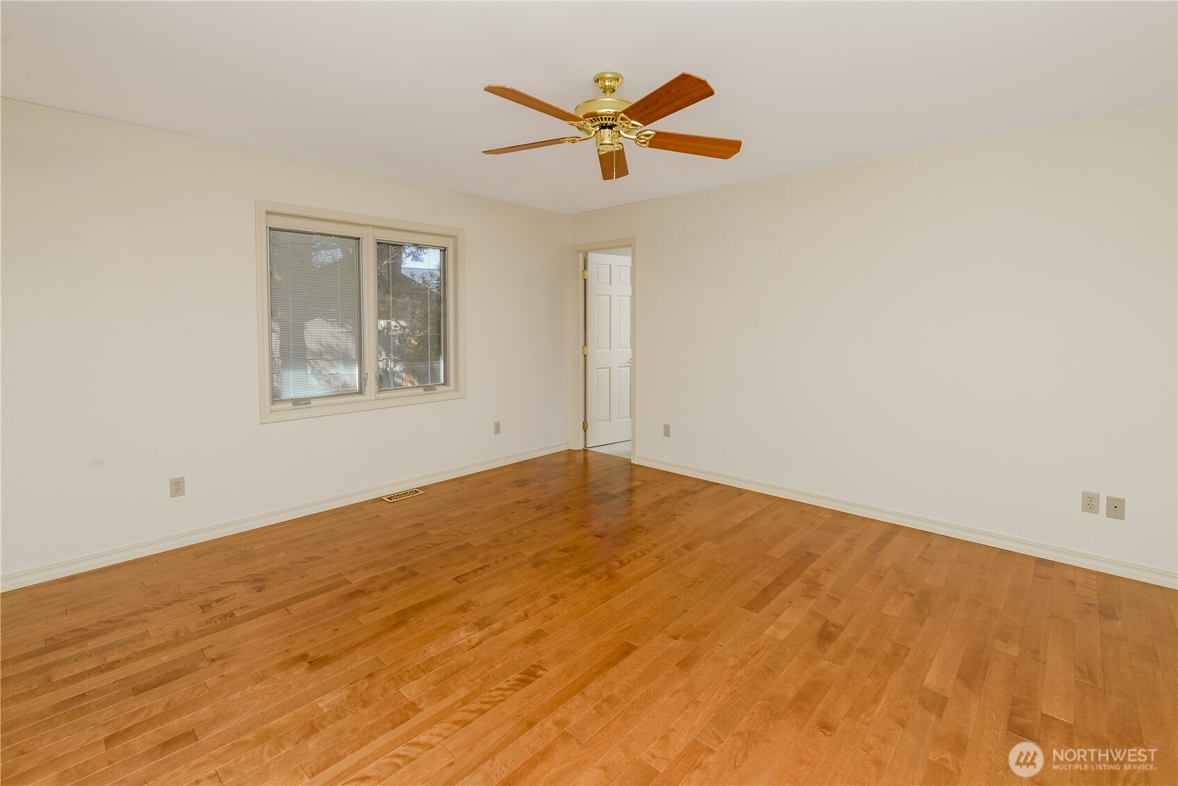 150 Sundial Loop Property Photo 31