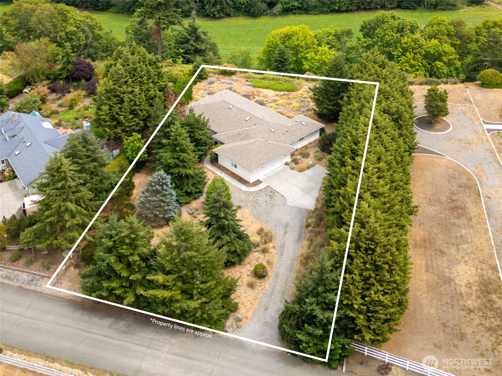 150 Sundial Loop Property Photo 39