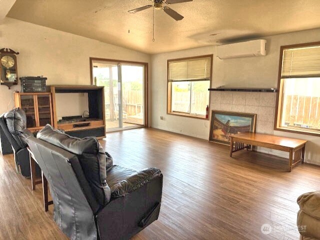 535 Canal Drive Property Photo 11