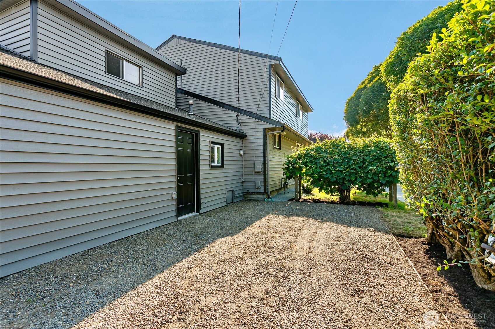 1319 Wood Avenue Property Photo 7