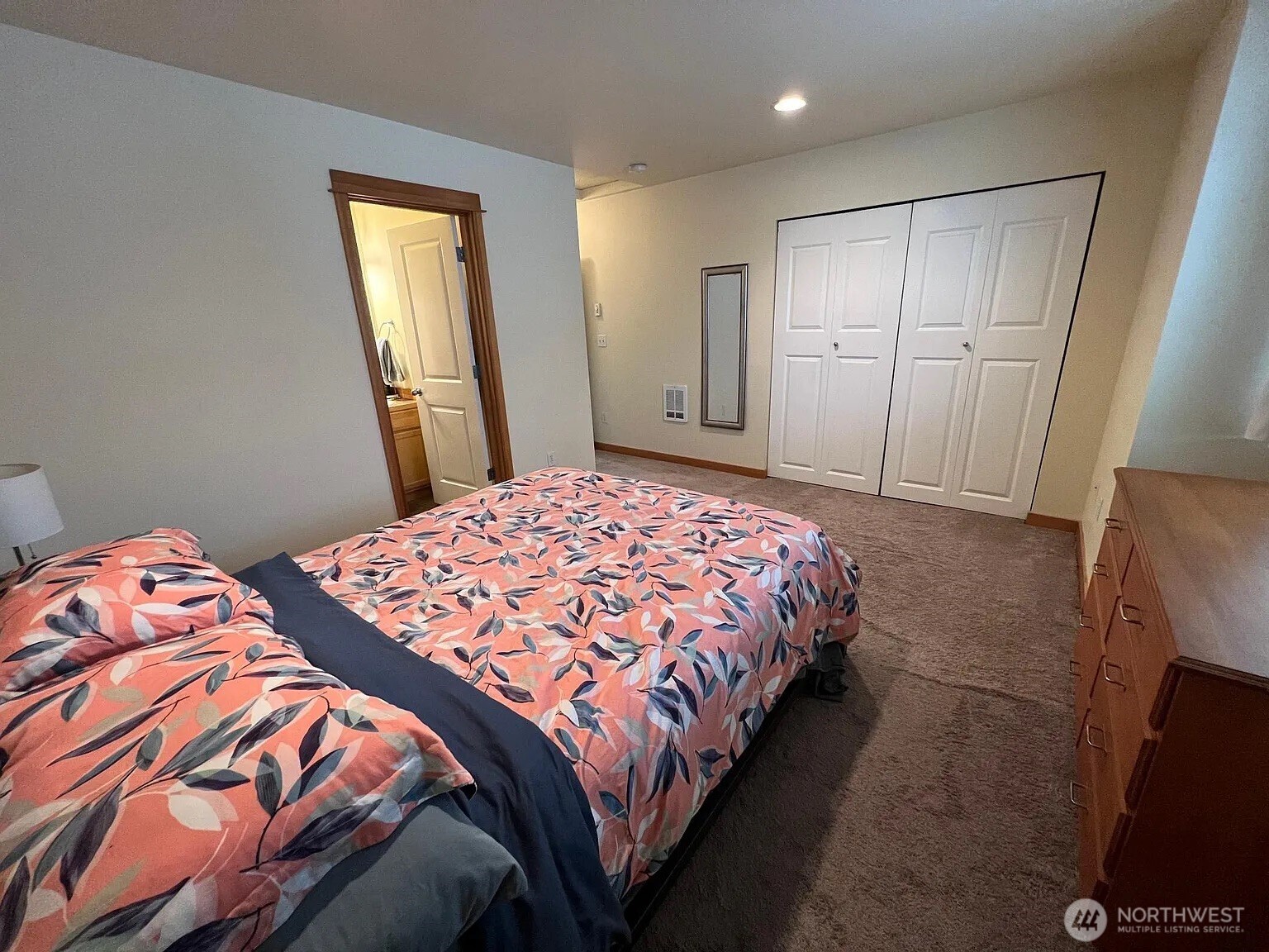 1121 N 94th Street B Property Photo 10