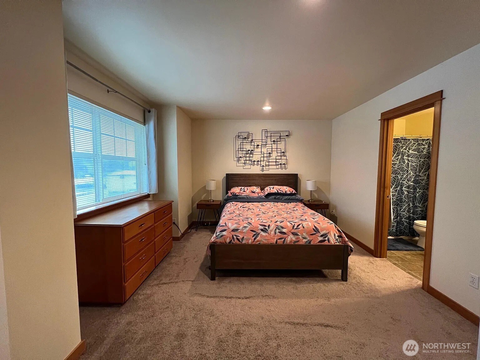 1121 N 94th Street B Property Photo 11