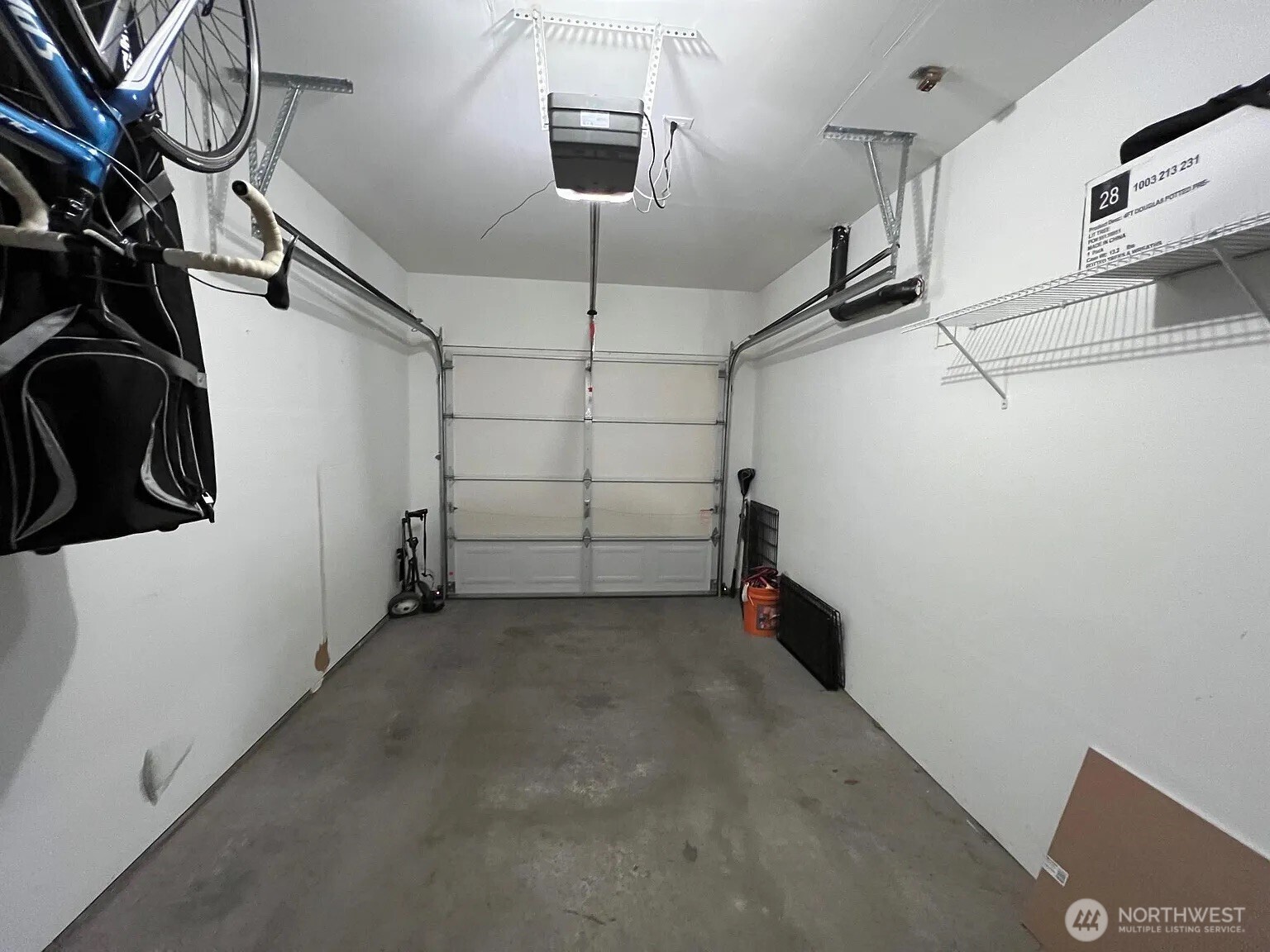 1121 N 94th Street B Property Photo 16