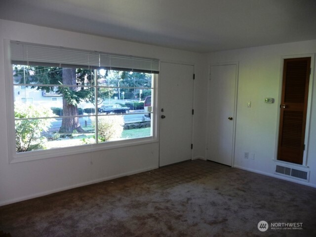 21906 55th Avenue Property Photo 2