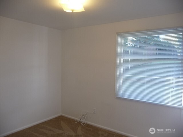 21906 55th Avenue Property Photo 10