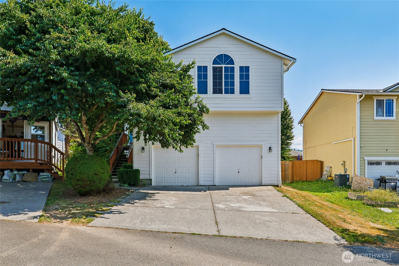 219 Hemming Way Property Photo 1