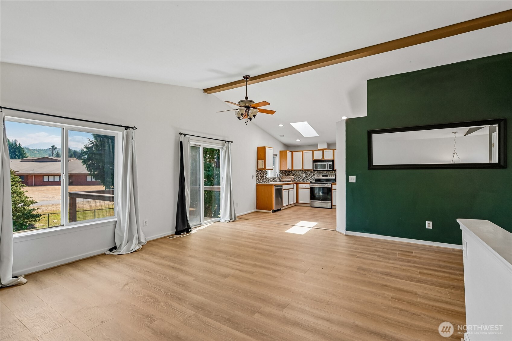 219 Hemming Way Property Photo 8