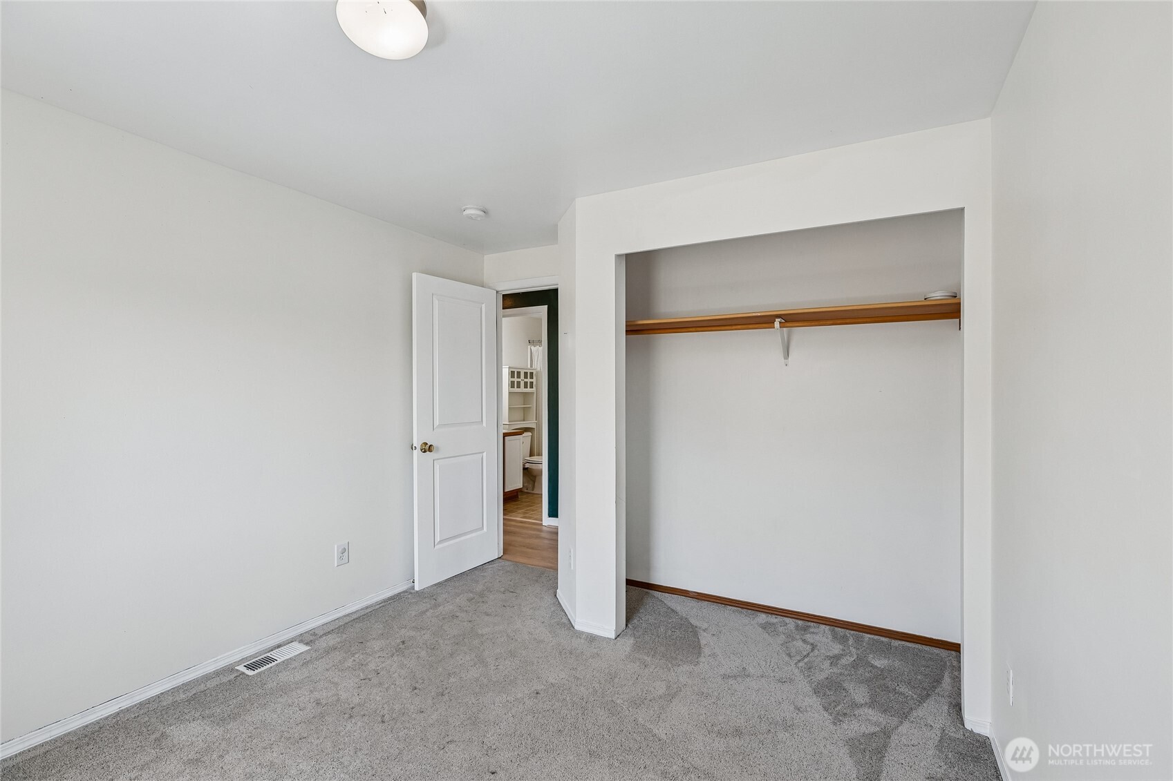 219 Hemming Way Property Photo 18