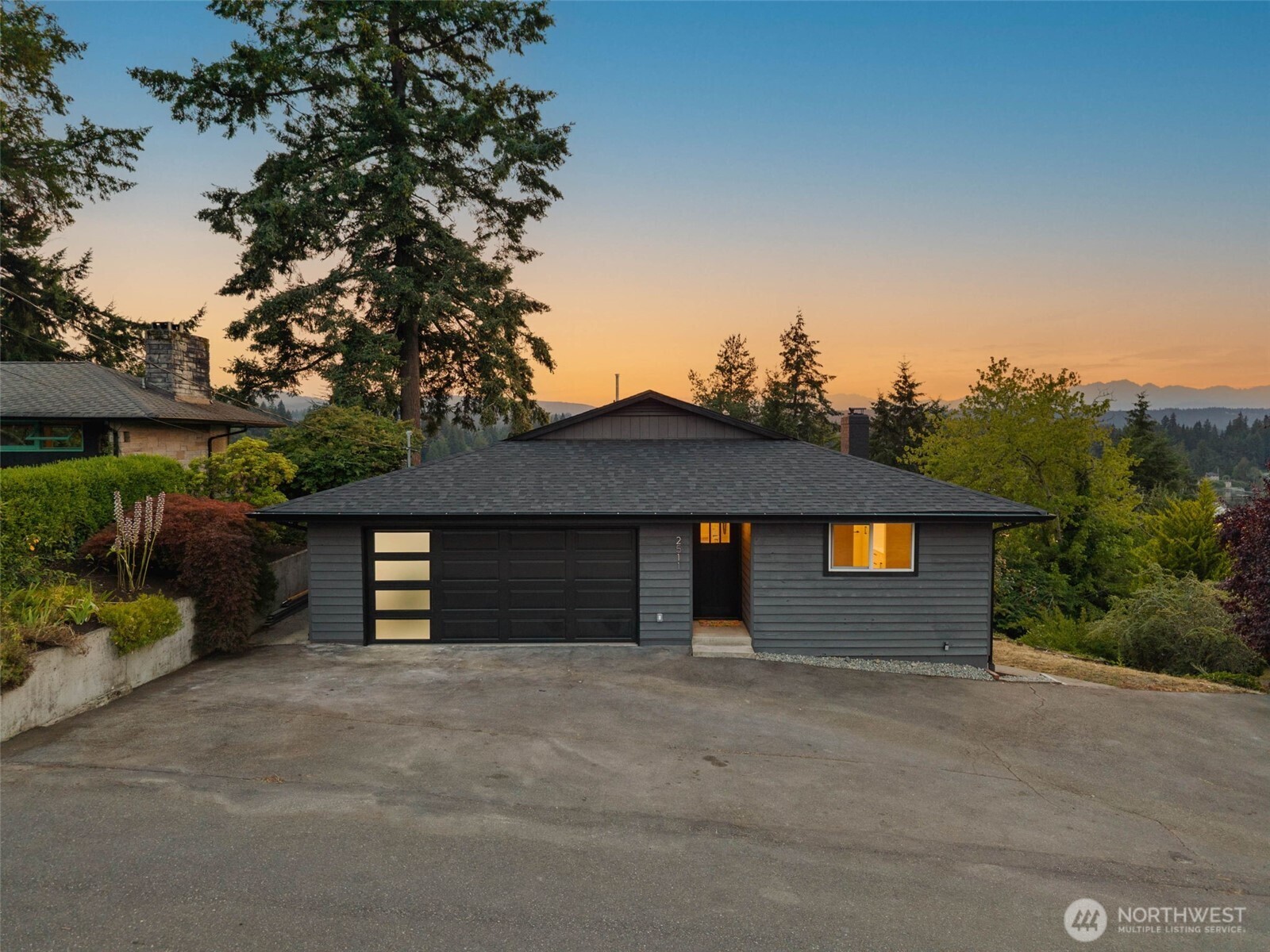 2511 Baymont Place Property Photo 2