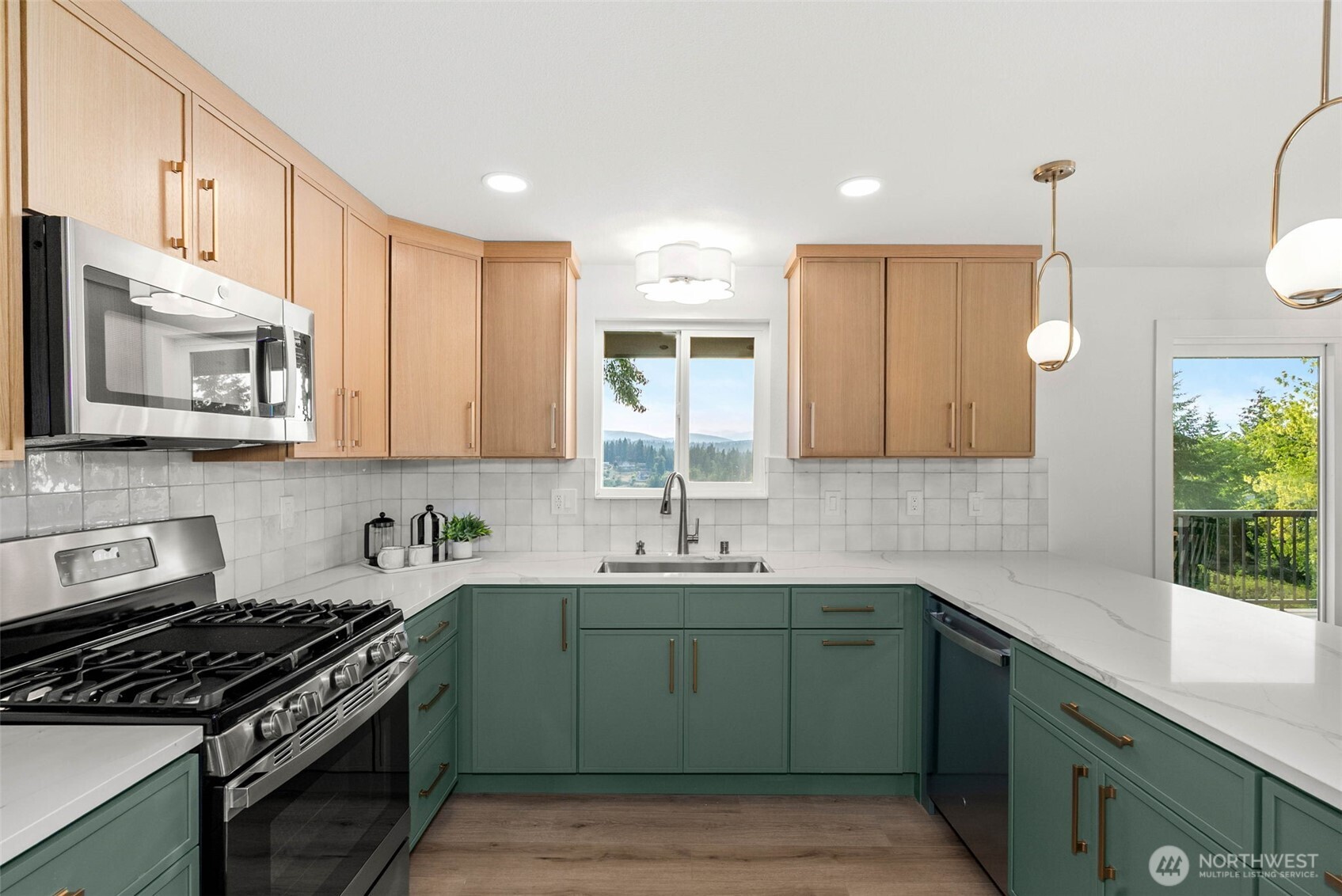 2511 Baymont Place Property Photo 17