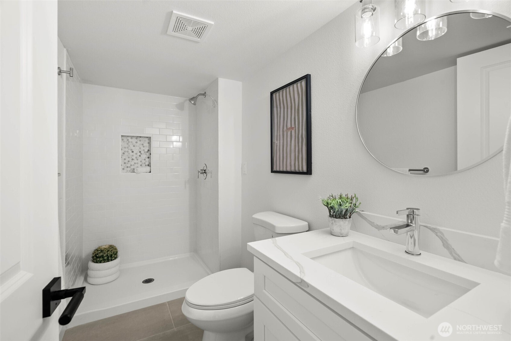 2511 Baymont Place Property Photo 32